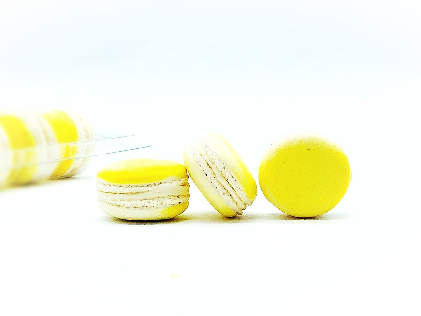 50 Pack Banana Buttercream French Macaron Value Pack - Macaron Centrale
