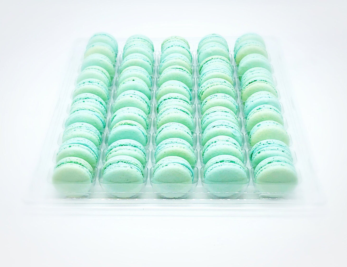 50 Pack Blueberry Chocolate Buttercream French Macaron Value Pack - Macaron Centrale