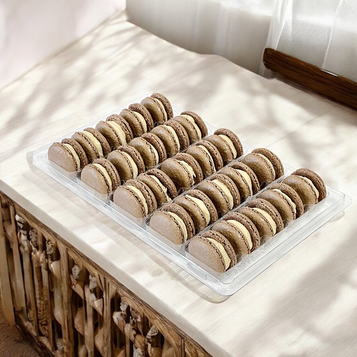 50 Pack Cinnamon Dulce French Macaron Value Pack - Macaron Centrale