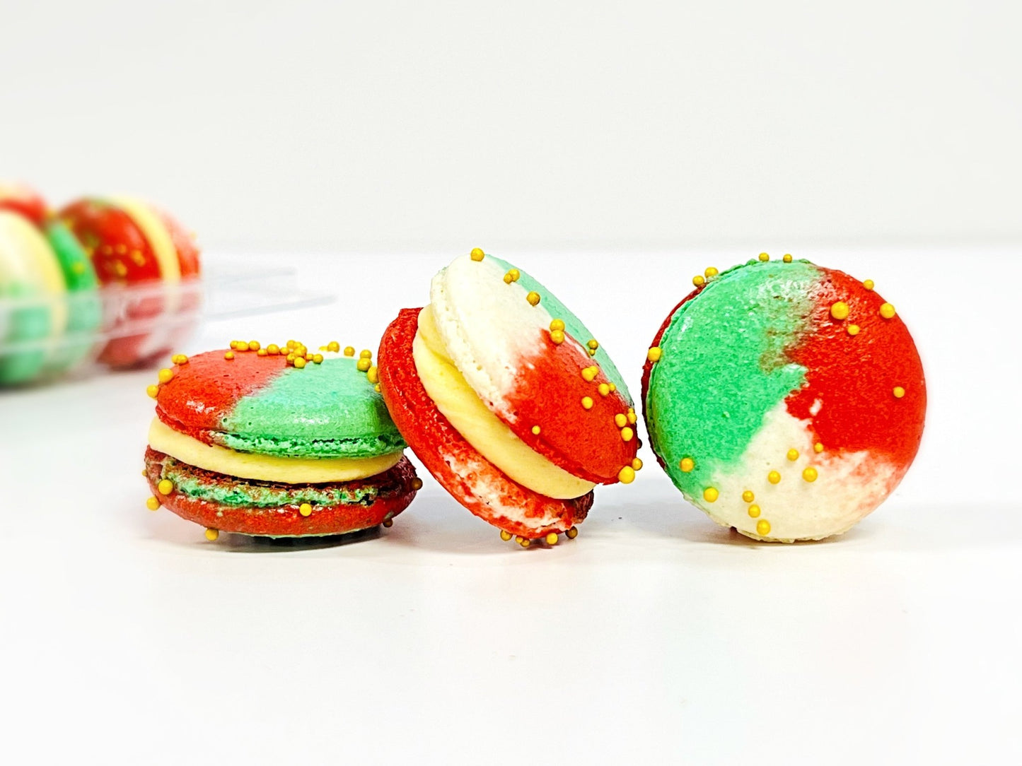 50 Pack Hazelnut Apple Macaron Value Pack - Macaron Centrale