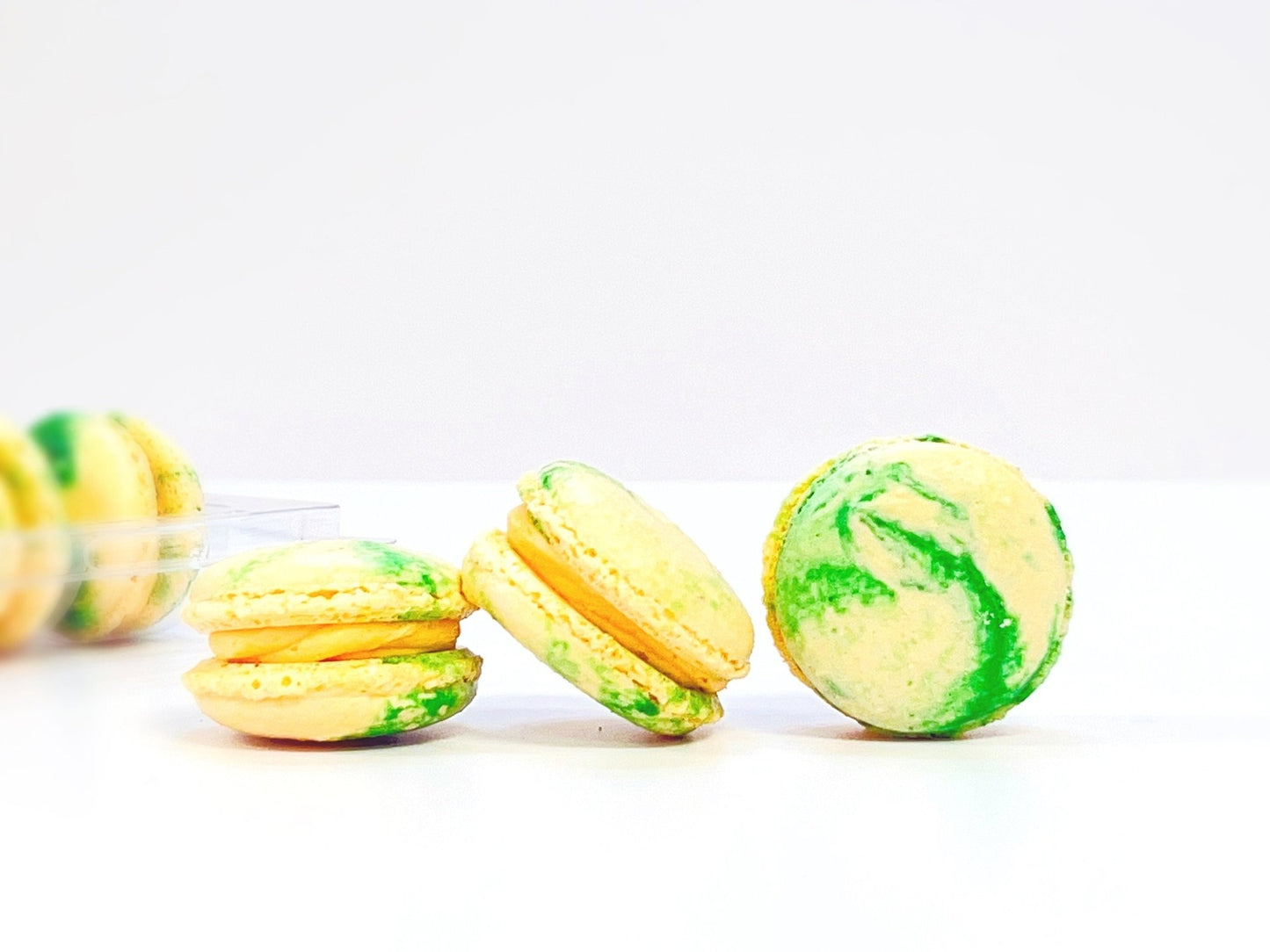 50 Pack Papaya Buttercream French Macaron Value Pack - Macaron Centrale