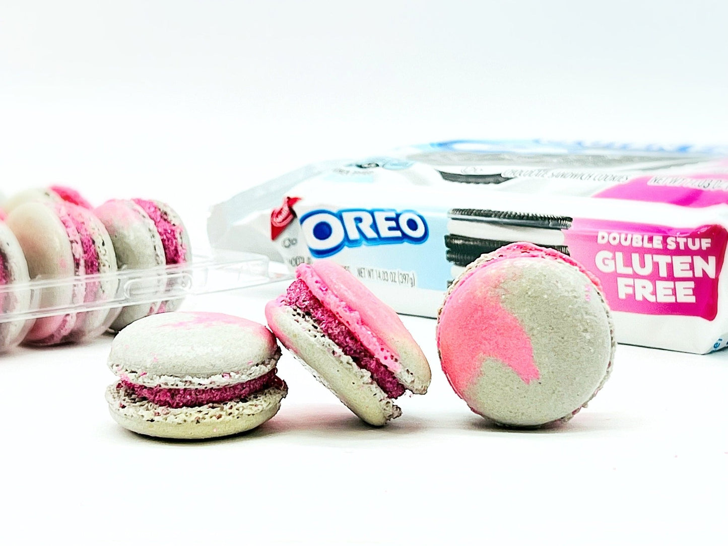 50 Pack Pink Oreo French Macaron Value Pack - Macaron Centrale