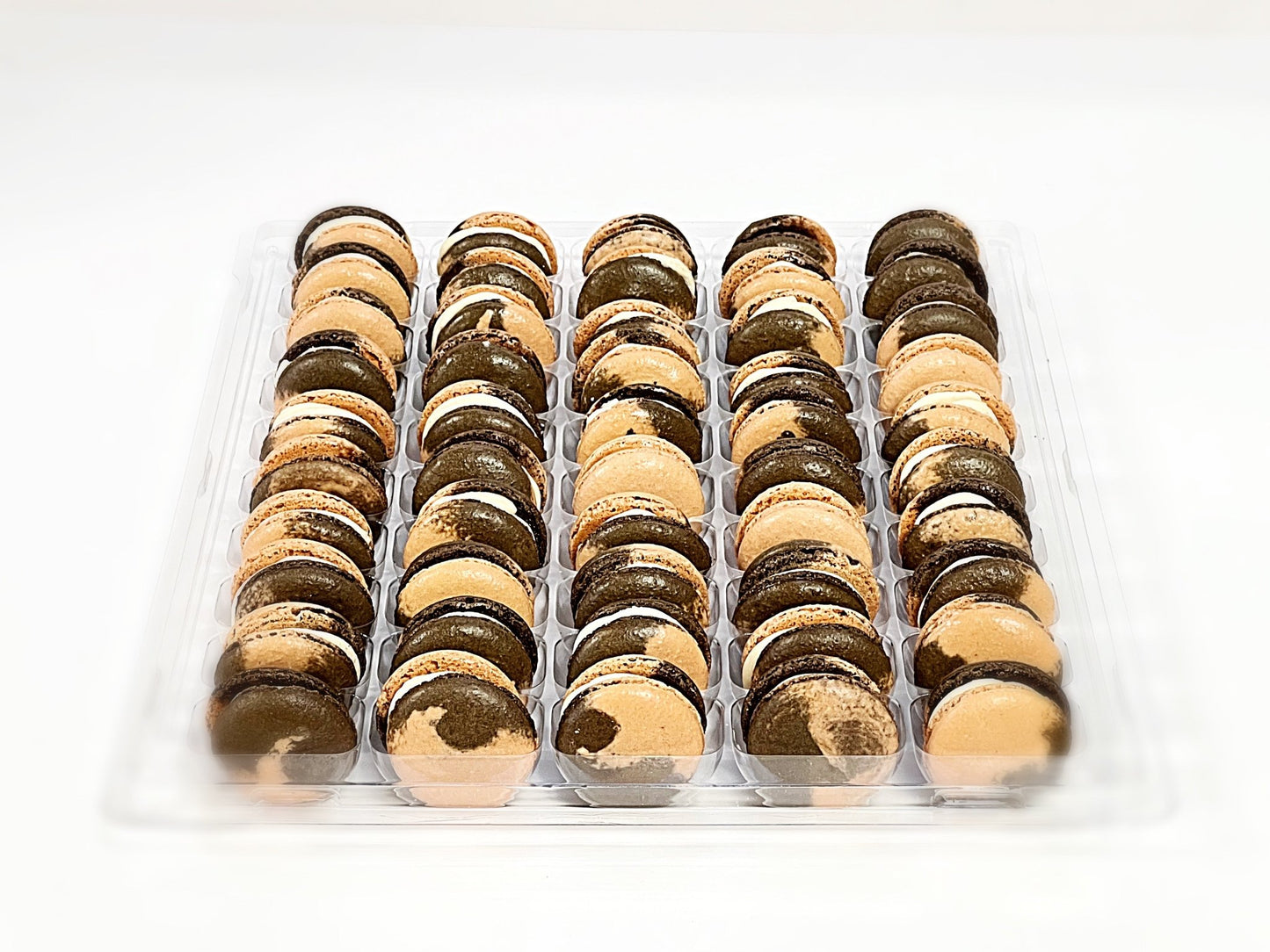 50 Pack Rum & Raisin French Macaron Value Pack - Macaron Centrale