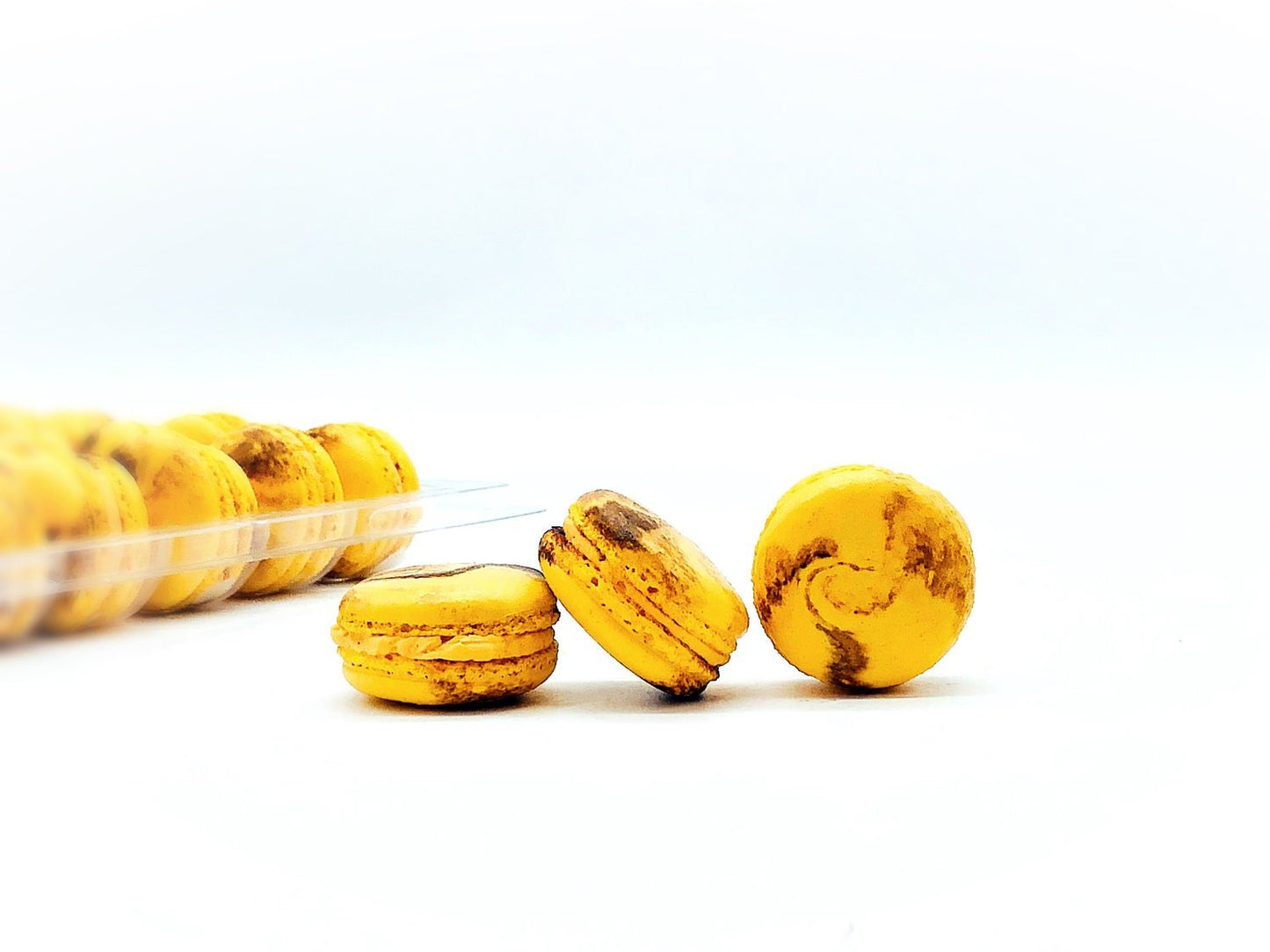 50 Pack Thai Tea French Macaron Value Pack - Macaron Centrale