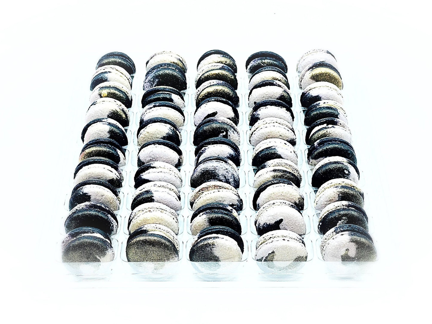 50 Pack The Moon ( Root Beer Flavor ) | French Macaron Value Pack - Macaron Centrale