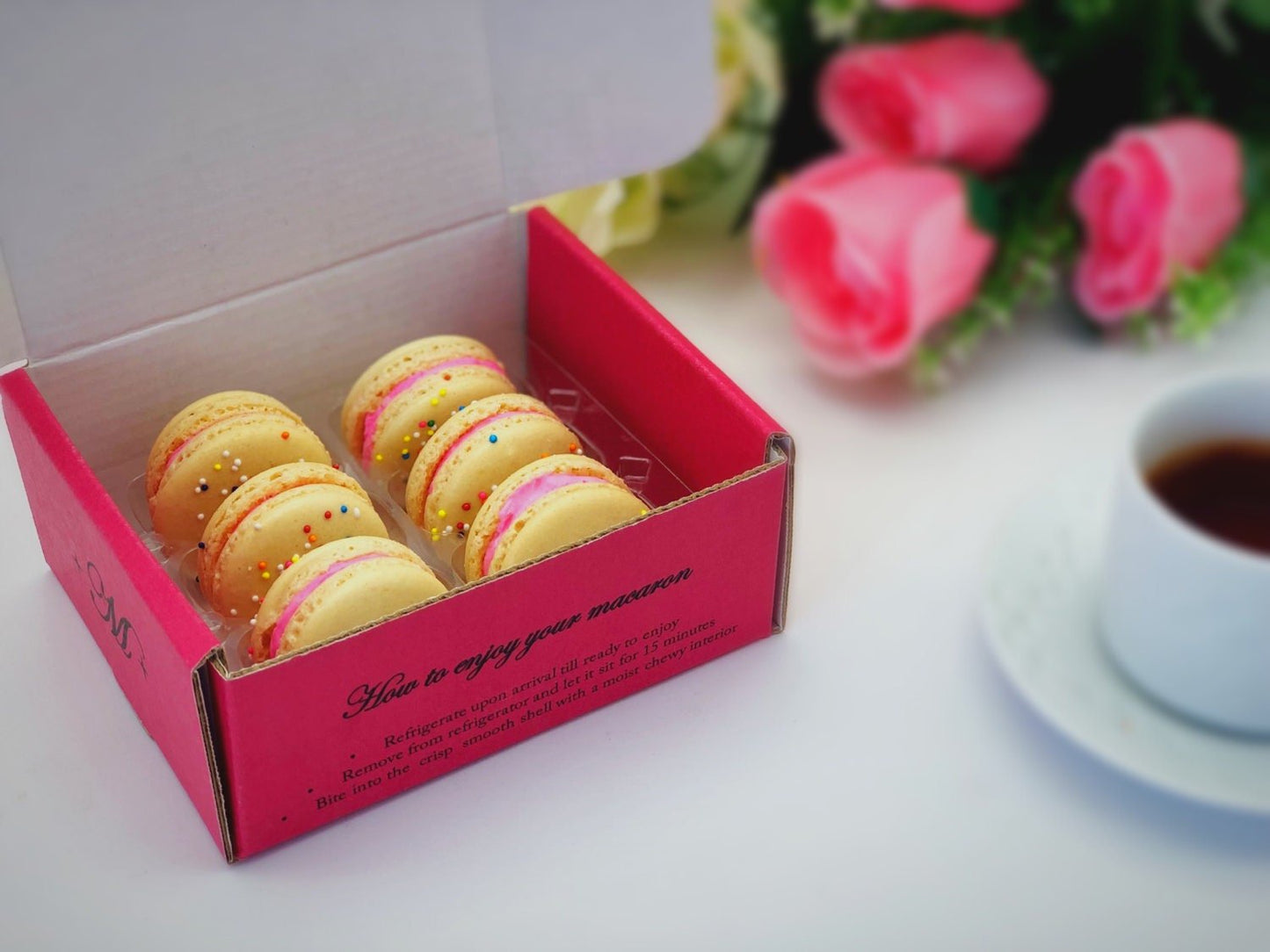 6 Pack birthday cake macarons | ideal for celebratory events. - Macaron Centrale