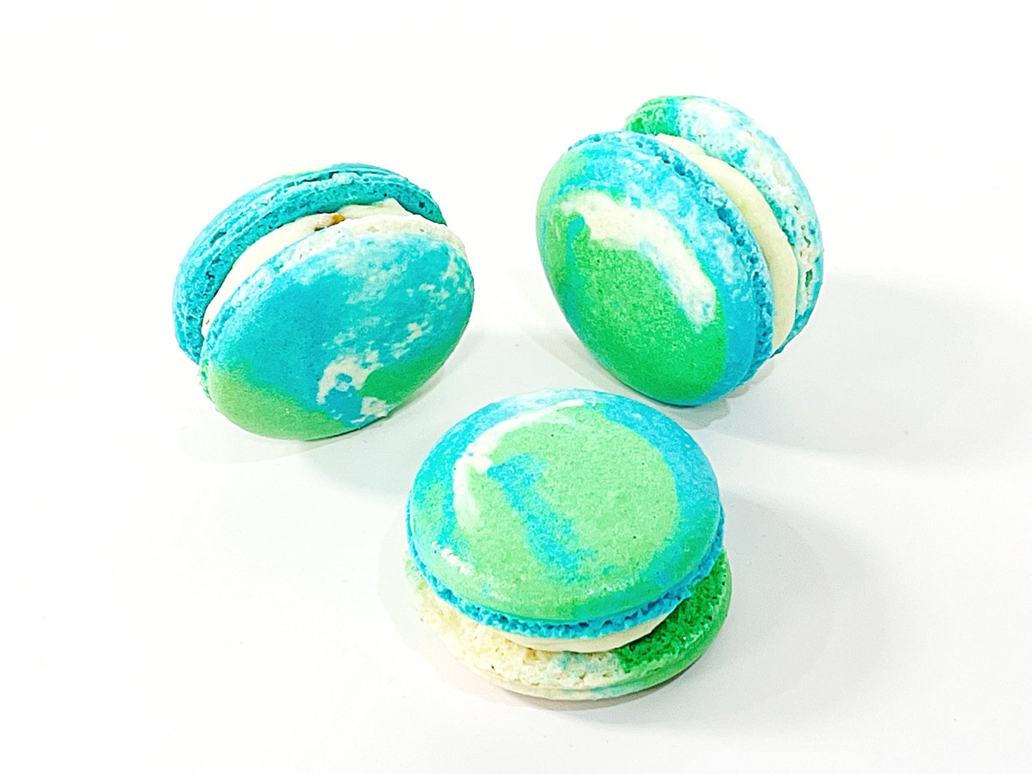 6 Pack Blueberry Pistachio French Macarons - Macaron Centrale