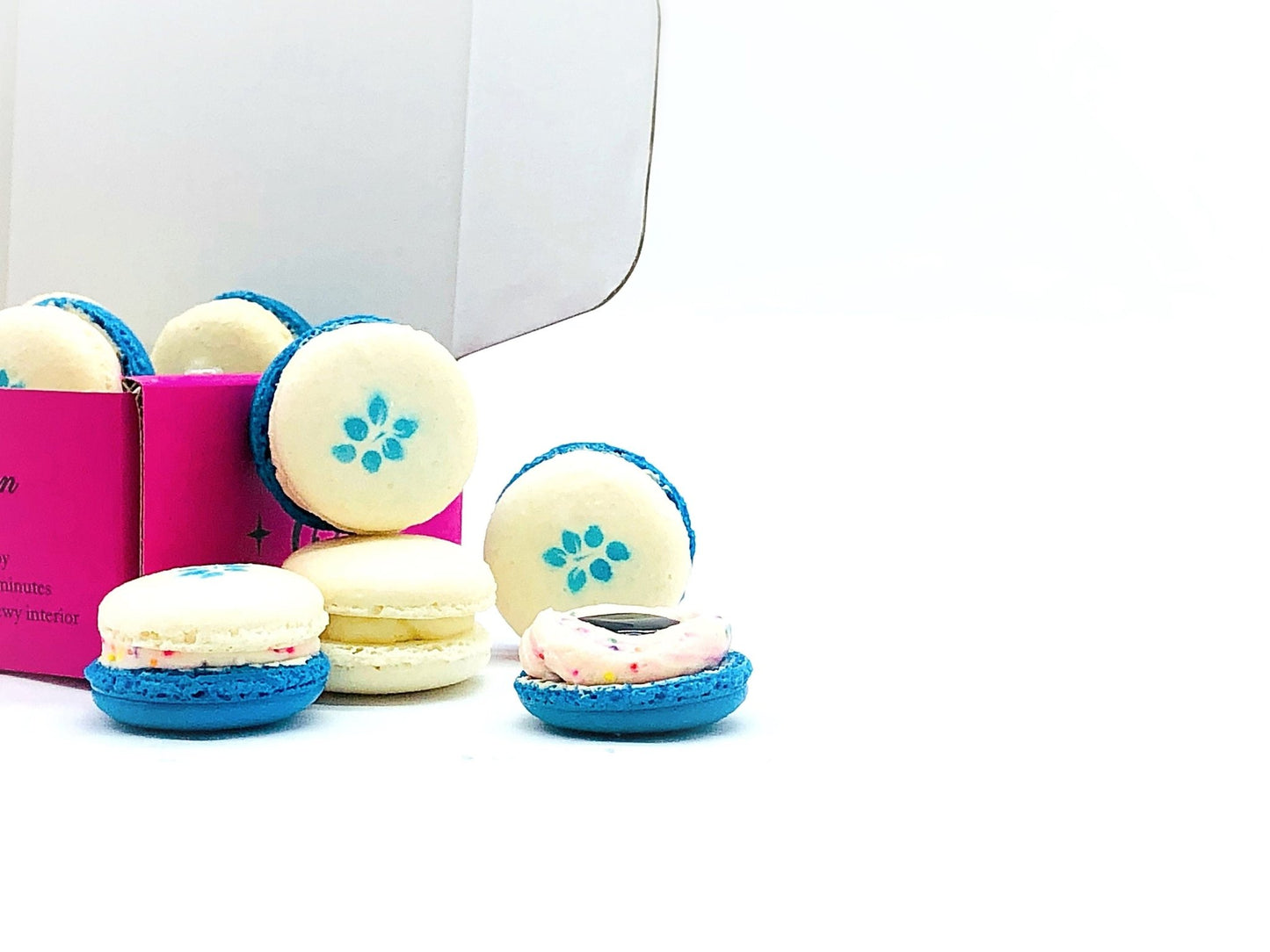 6 Pack Blueberry Sundae French Macarons - Macaron Centrale