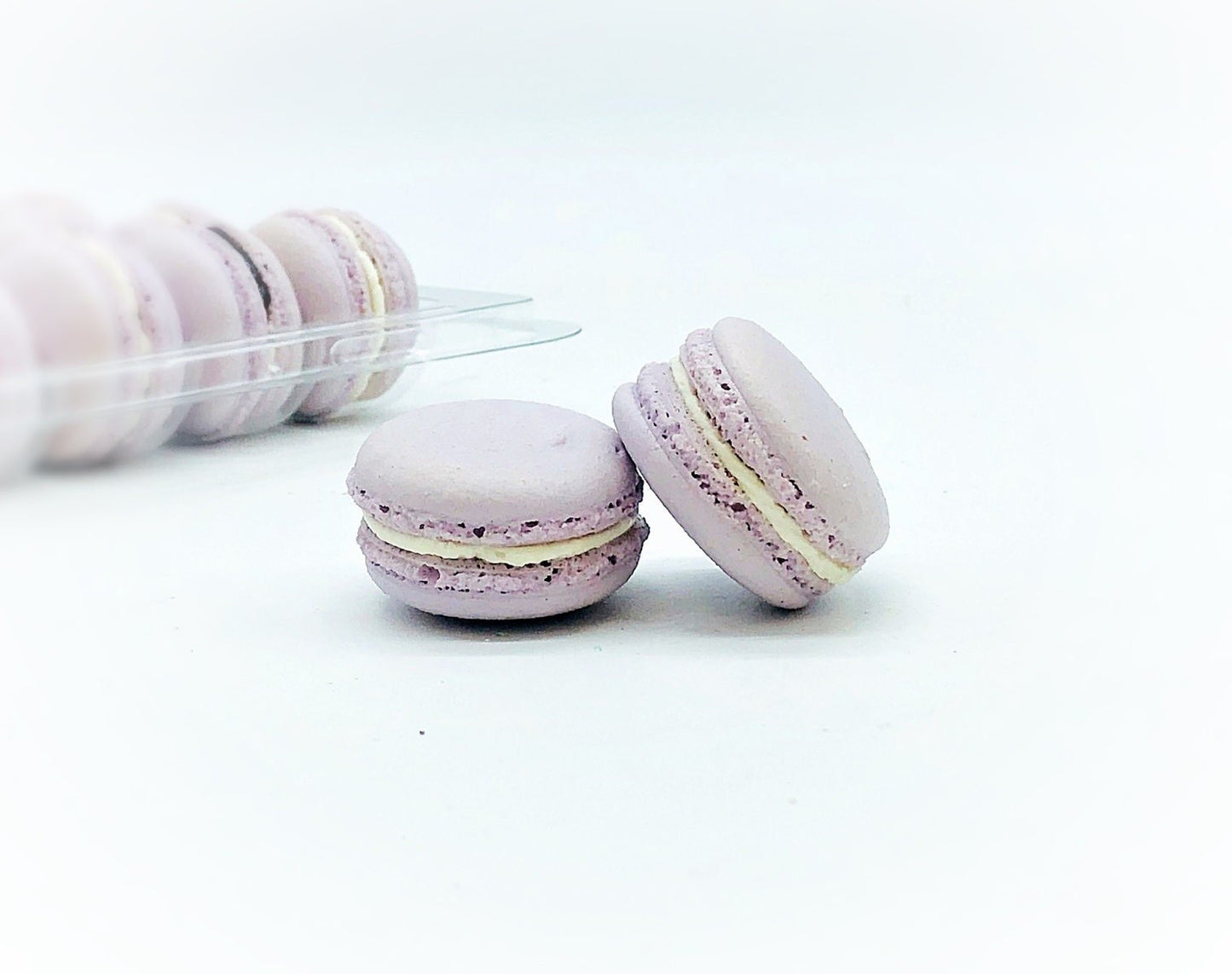 6 Pack boysenberry macarons | ideal for celebratory events. - Macaron Centrale