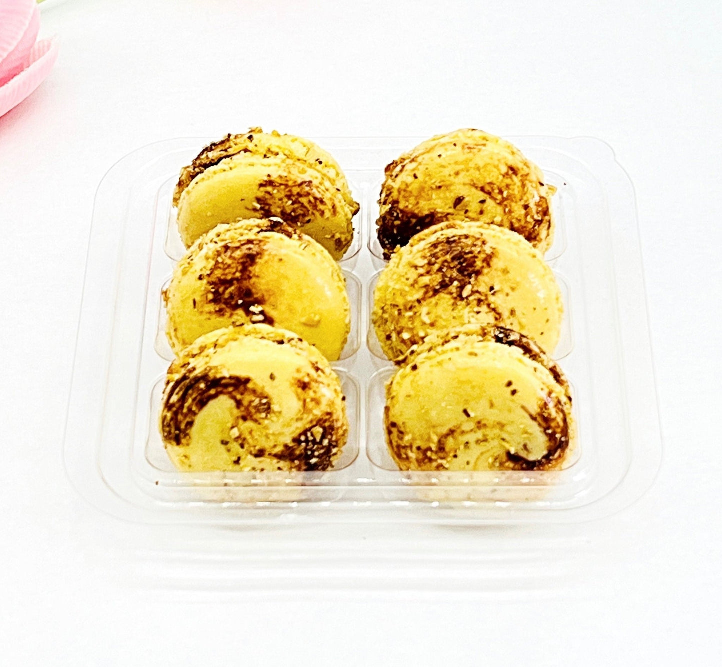 6 Pack Burnt Almond Macarons - Macaron Centrale