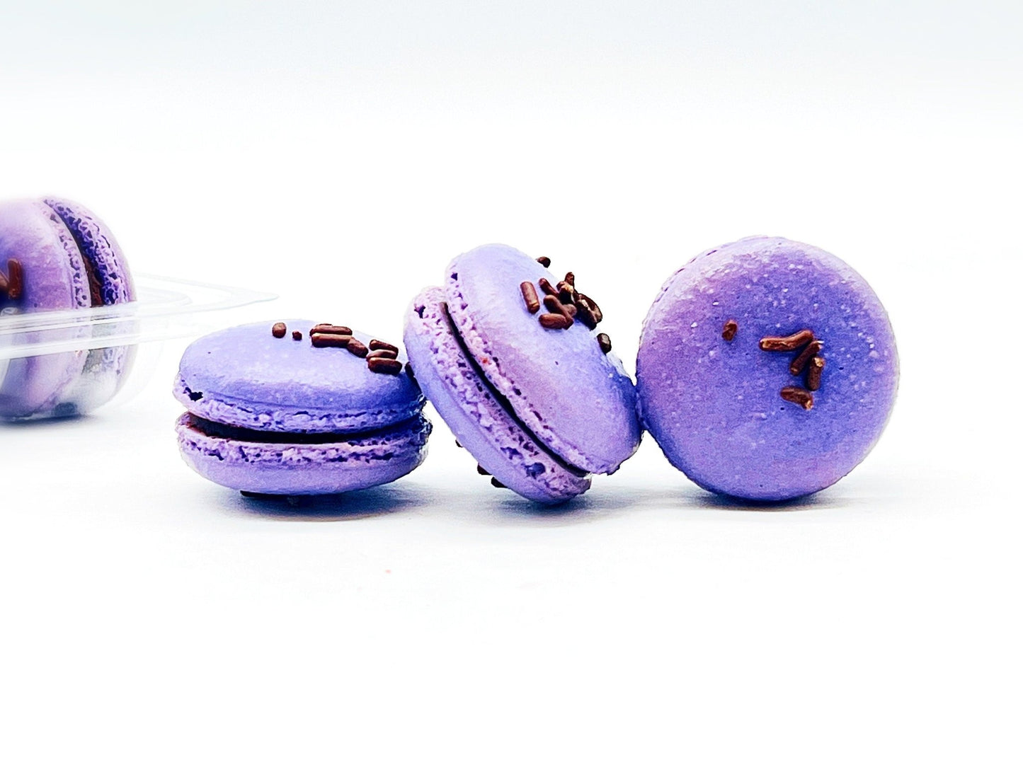 6 Pack Chocolate Beet French Macarons - Macaron Centrale