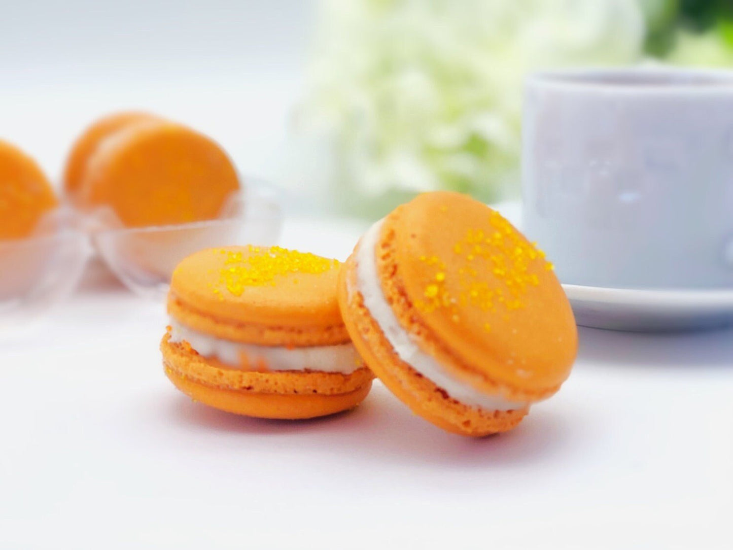 6 Pack Mandarin Cocktail Macarons - Macaron Centrale