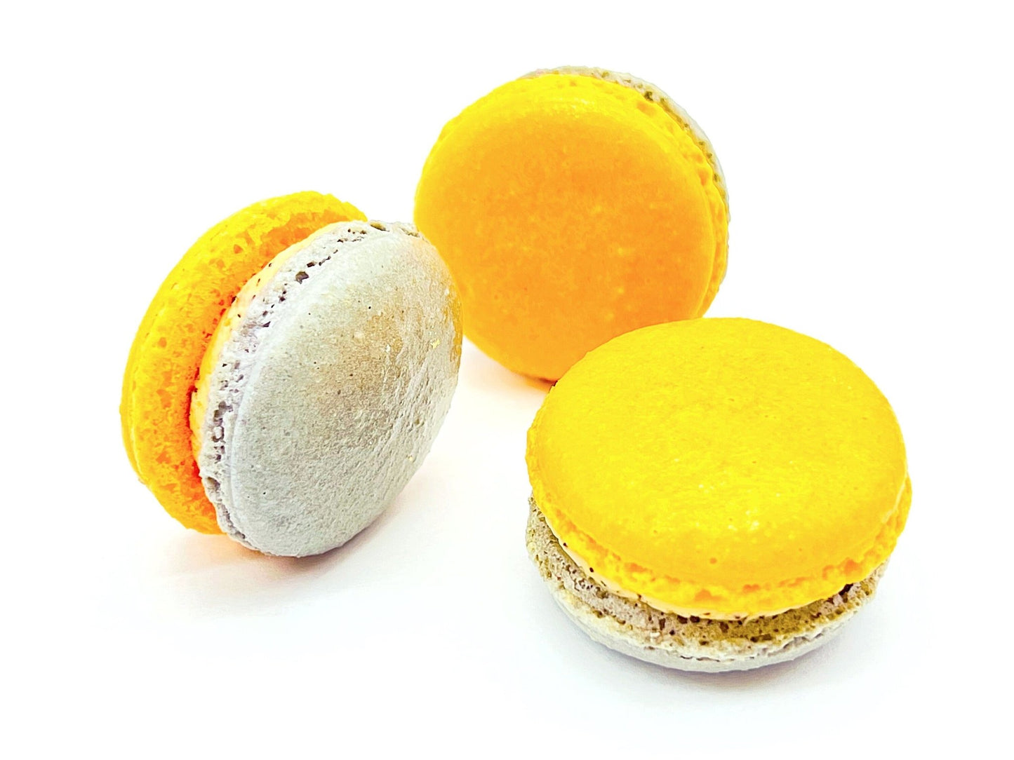 6 Pack Orange Earl Grey French Macarons - Macaron Centrale