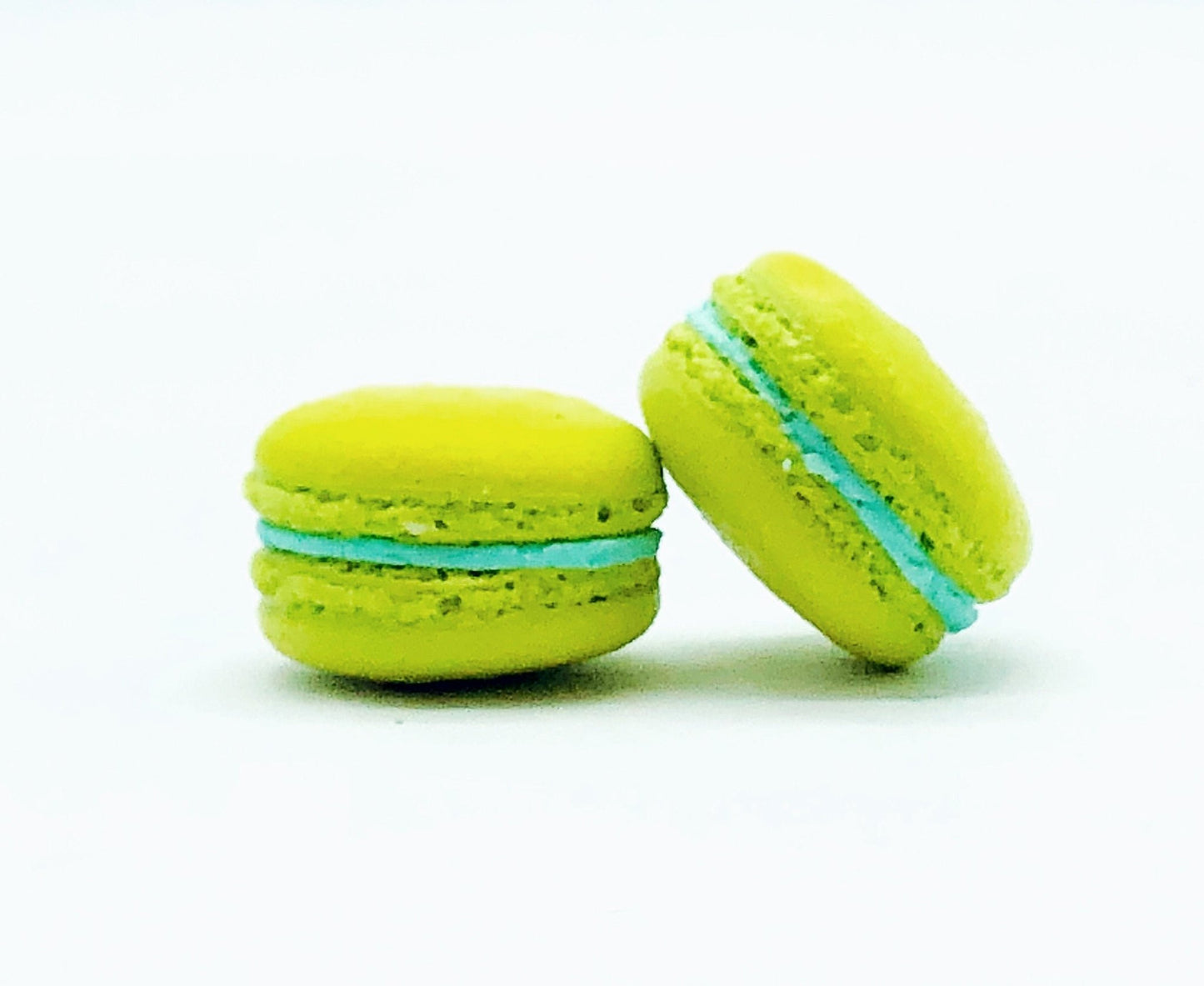 6 Pack spearmint French macarons - Macaron Centrale