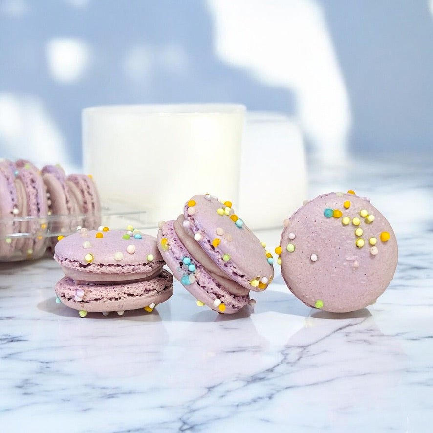 6 Pack Taro Cloud Puff French Macarons - Macaron Centrale