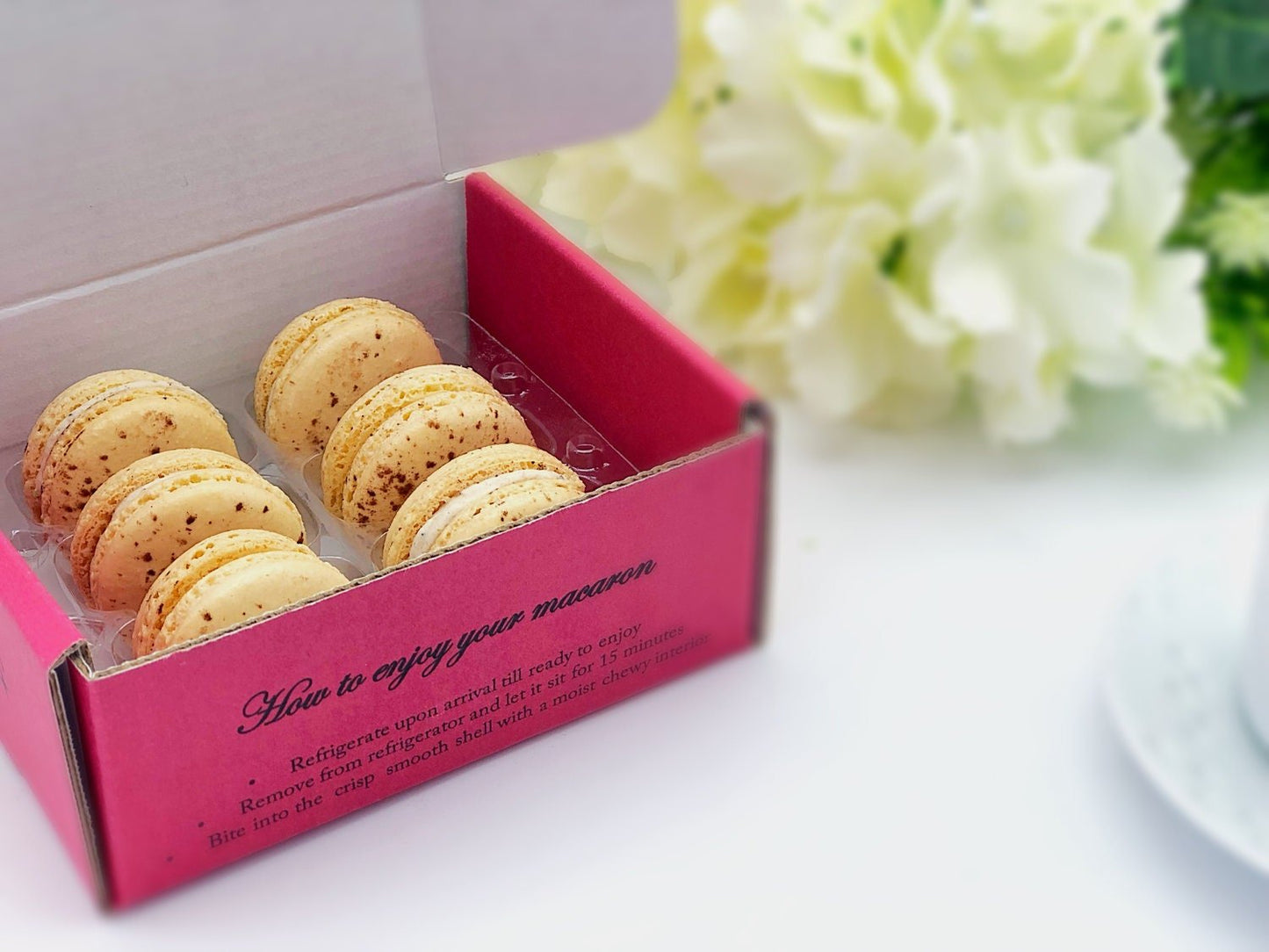 6 Pack tiramisu macarons - Macaron Centrale