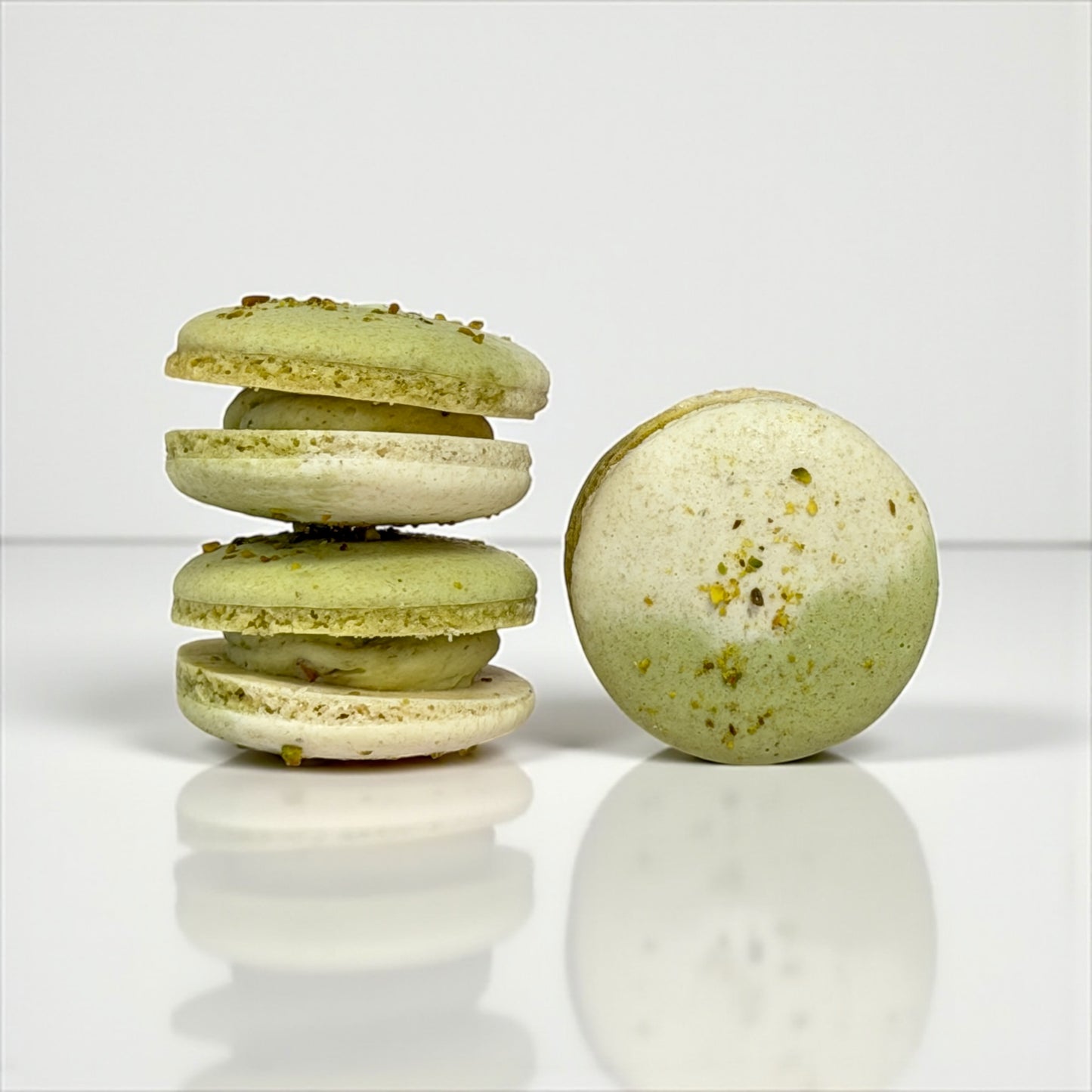 Naturally Vegan Pistachio Macaron