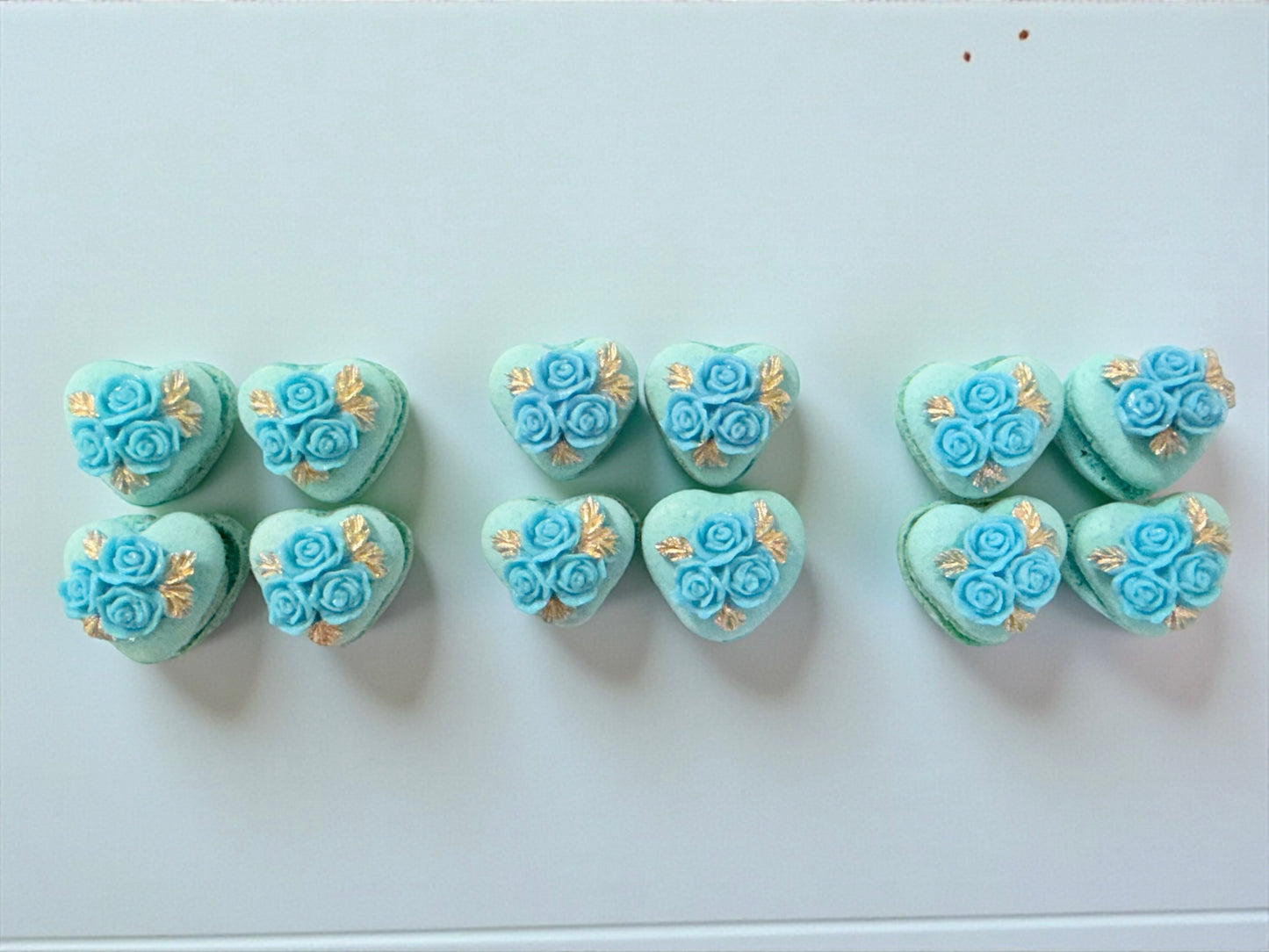 Vegan Rosette Heart French Macaron | Blue