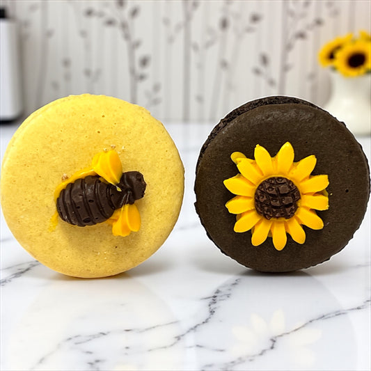 Buzzing Bloom Macaron Set