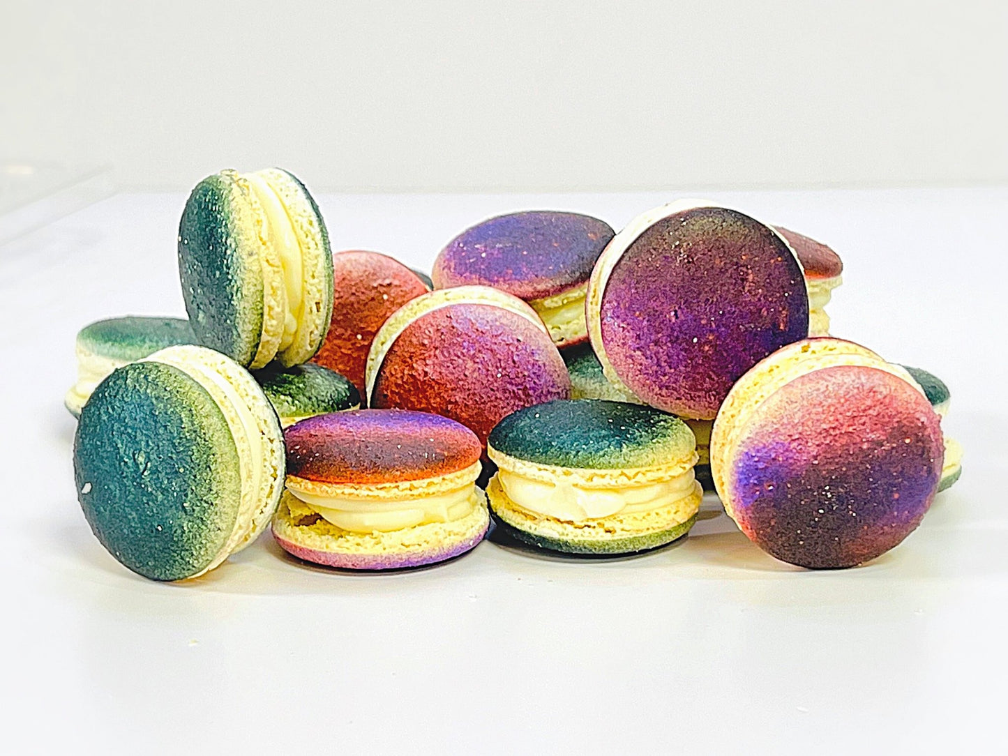 Bean Bliss: Red Beans & Black Beans French Macaron Value Pack Set | 6 Pack - Macaron Centrale