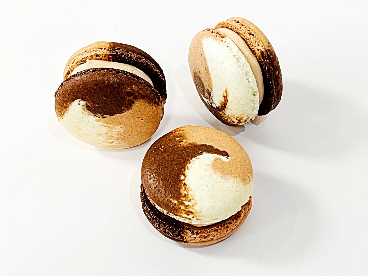 Coconut and Jaggery French Macaorns - Macaron Centrale6 Pack