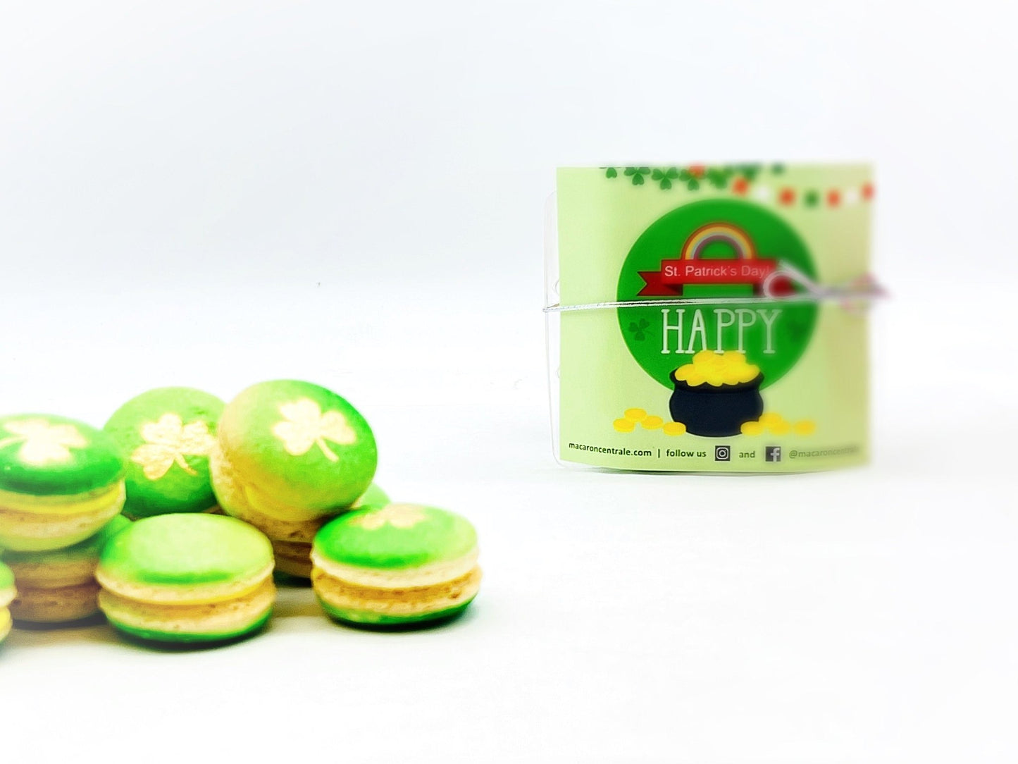 Golden Shamrock Banana Apple Ganache French Macaron Set | Perfect for upcoming St. Patrick's Day Celebration - Macaron Centrale6 Pack