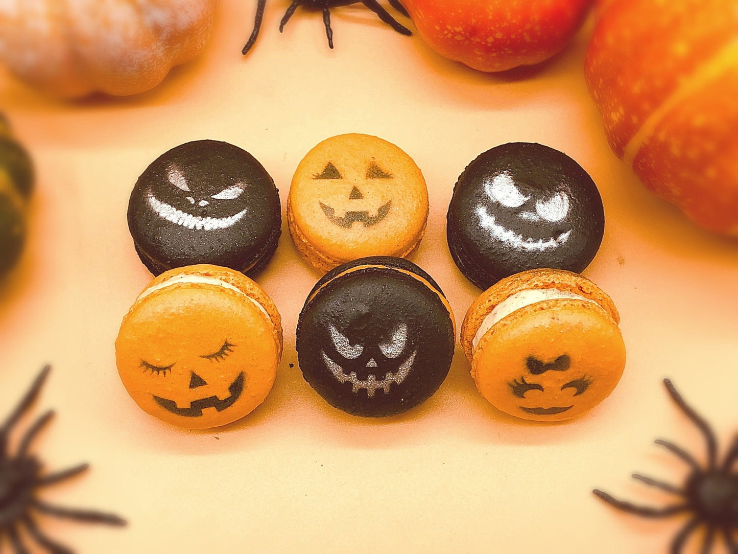 Halloween French Macaron Set | Ideal for celebratory events. - Macaron Centrale6 Pack