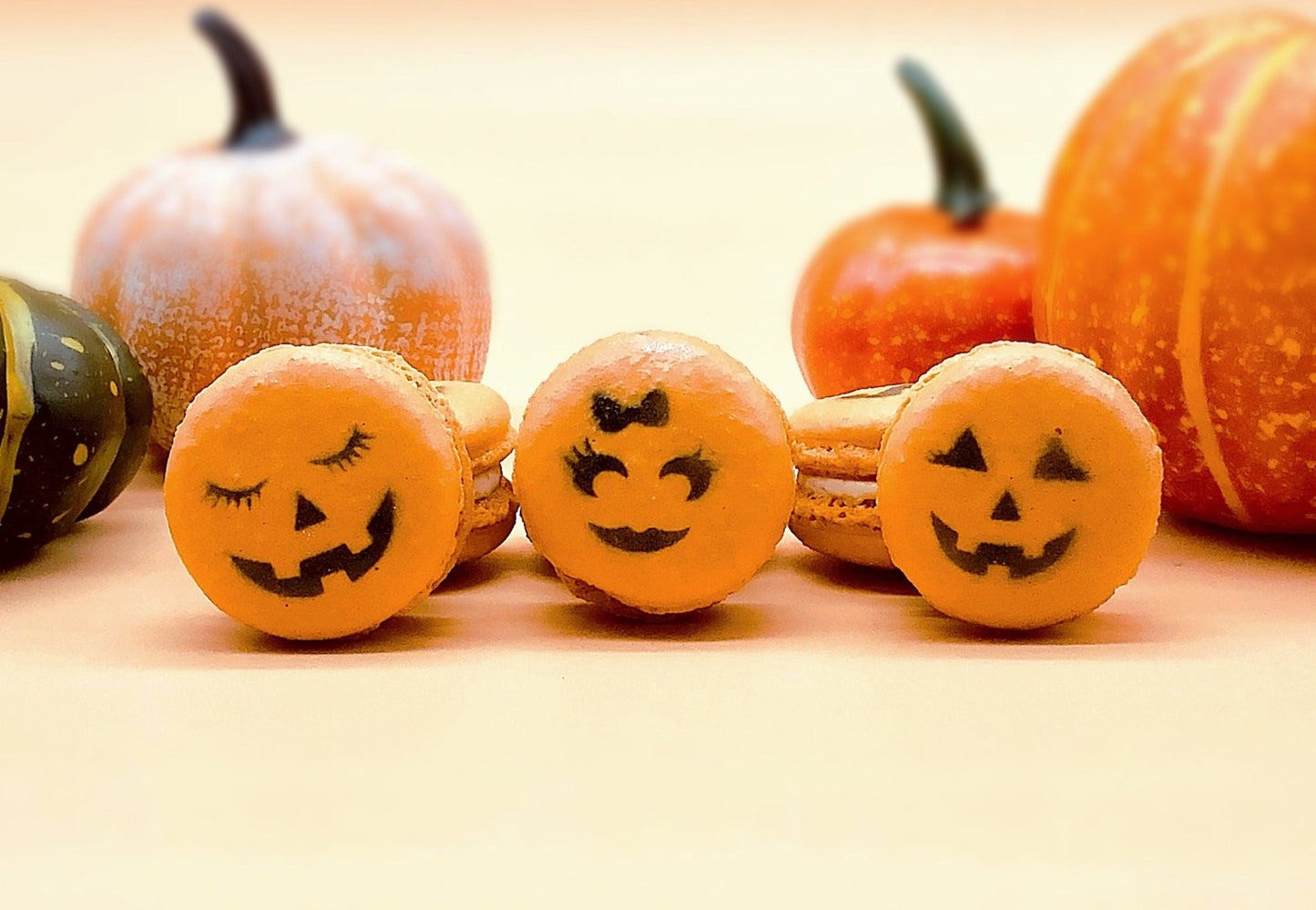 Halloween French Macaron Set | Ideal for celebratory events. - Macaron Centrale6 Pack