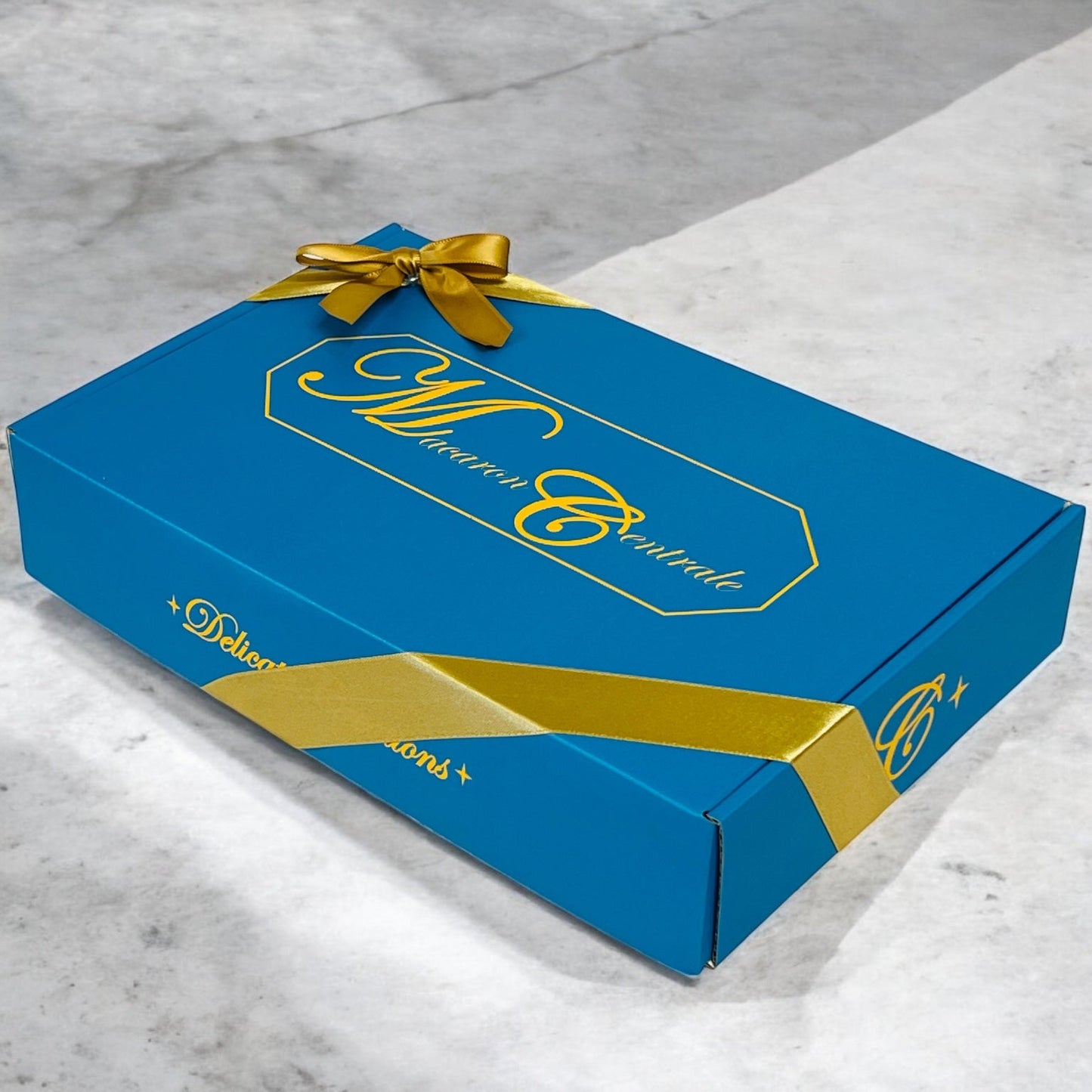 Love You Mom Macaron Gift Box - Macaron CentraleMother's Day24 Pack Luxe Sky Blue Gift Box