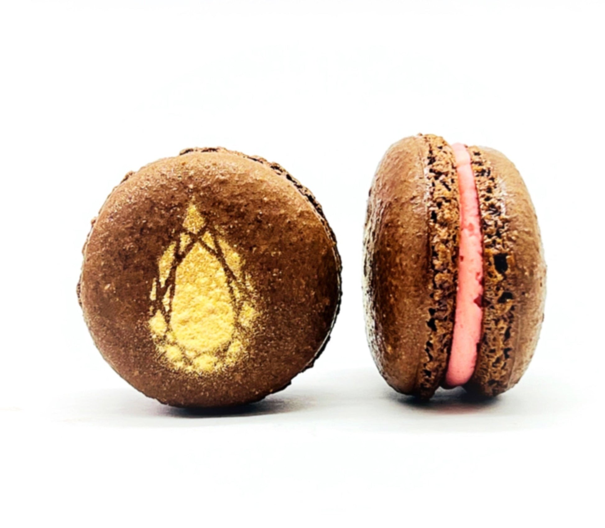 Luxe Mac | French Macarons with Pearl Cut Airbrush | Available in 6, 12 and 24 Pack - Macaron CentraleBlackberry6 Pack