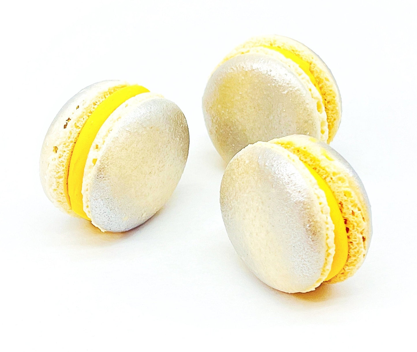 Luxe Mac | Honey Butterscotch French Macaron | Available in 6, 12 and 24 Pack - Macaron Centrale6 Pack
