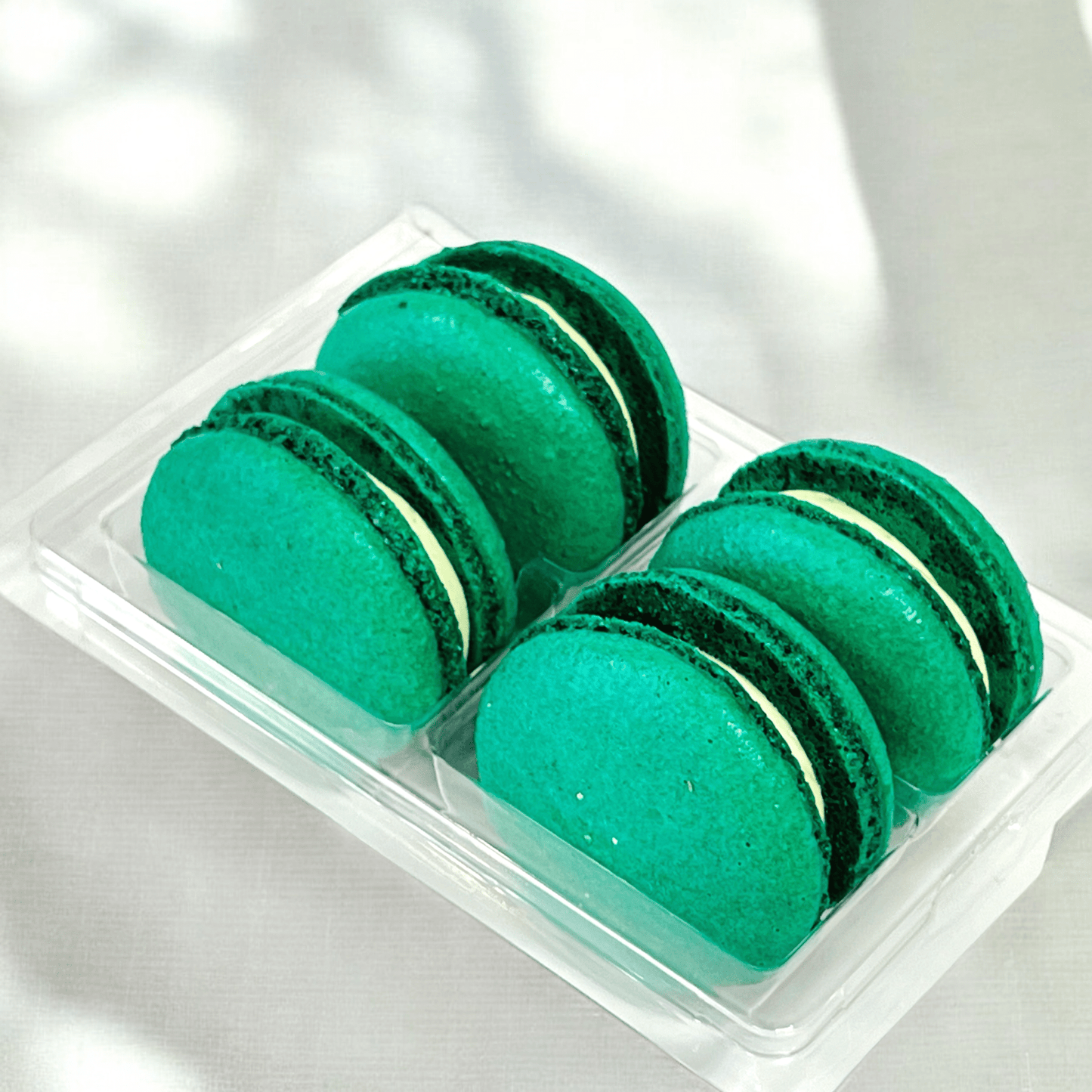 Matcha Vegan Macarons | Available in 4 & 12 Pack| - Macaron Centrale4 Pack