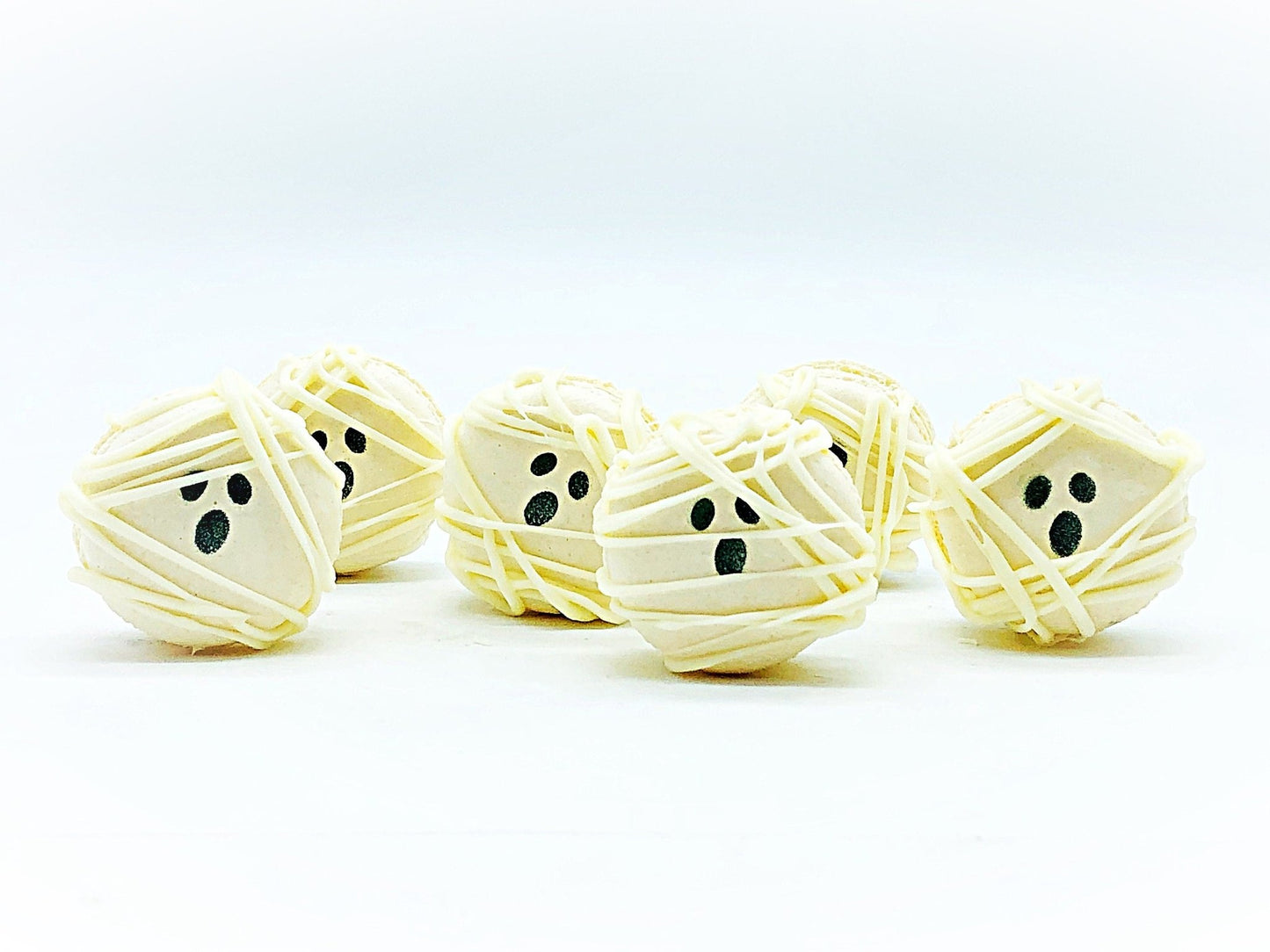 Mummy French Macarons (White) | Available in 6, 12 or 24 Pack - Macaron Centrale6 Pack