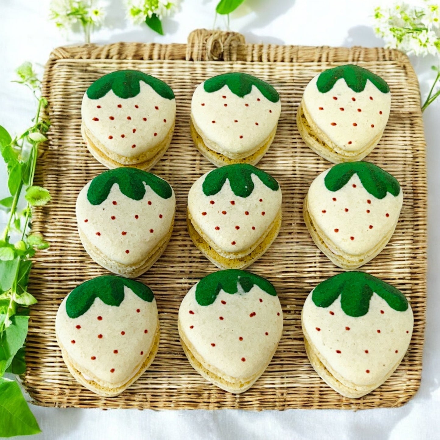 Pineberry - Shaped French Macarons - Macaron CentraleClassic12 Pack