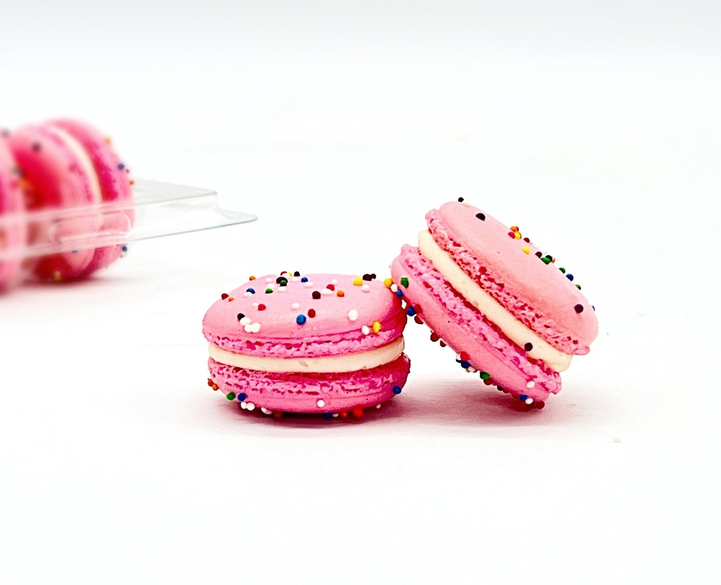 Pink Birthday (Açaí) French Macaron | Available in 6, 12 & 24 - Macaron Centrale6 Pack