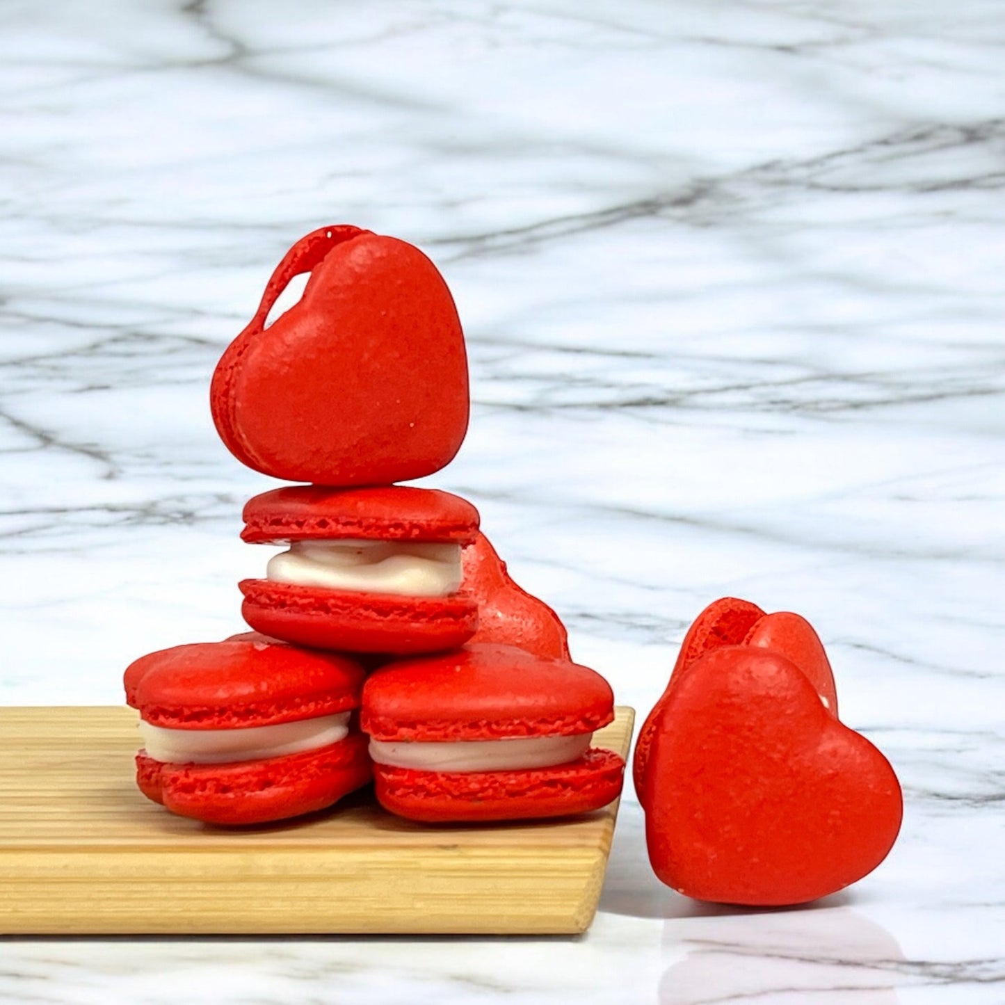 Red Heart French Macarons | Ideal for Valentine's Day gifts, birthdays, weddings, anniversaries and more - Macaron CentraleValentine'sDefault (Chocolate)12 Pack