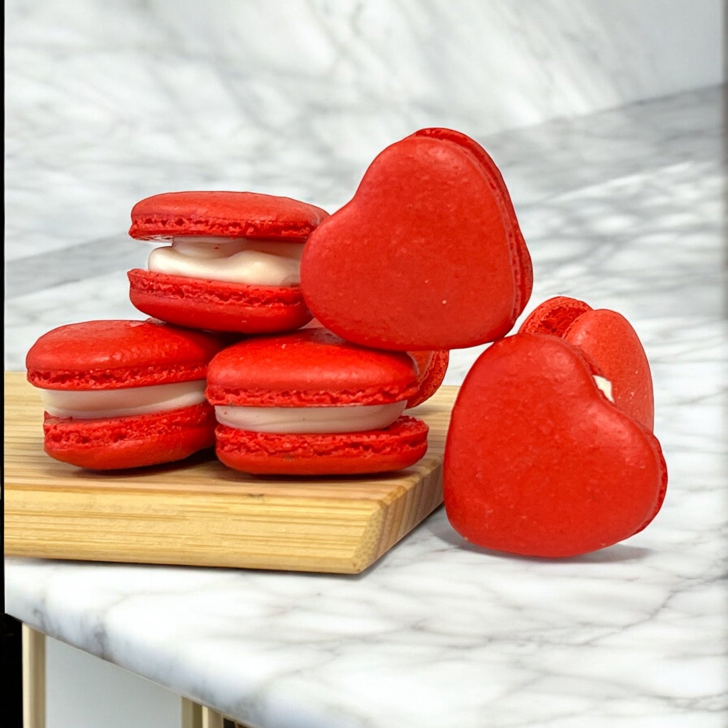 Red Heart French Macarons | Ideal for Valentine's Day gifts, birthdays, weddings, anniversaries and more - Macaron CentraleValentine'sDefault (Chocolate)12 Pack