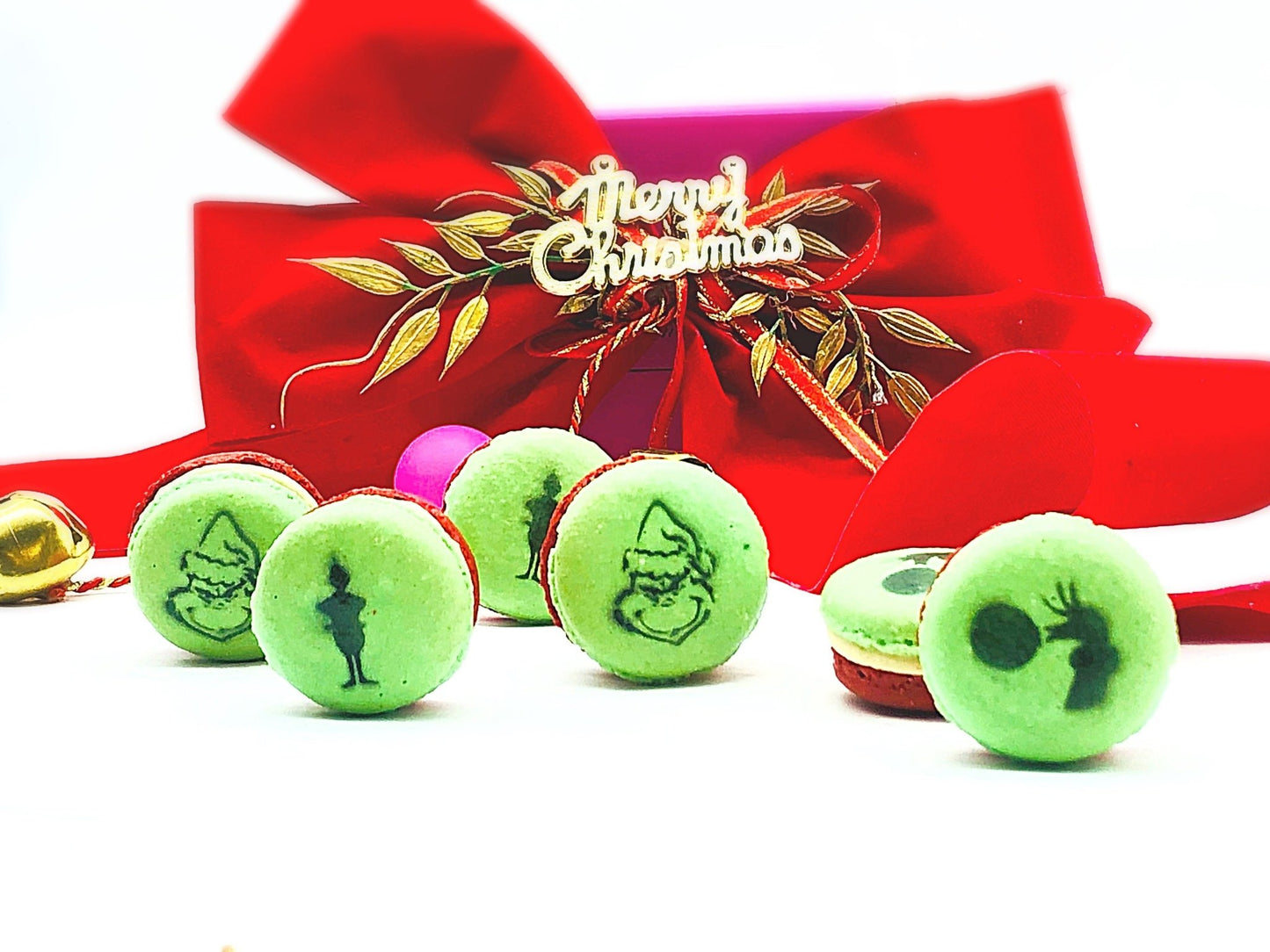 The Grinch Apple Caramel French Macarons - Macaron Centrale6 pack
