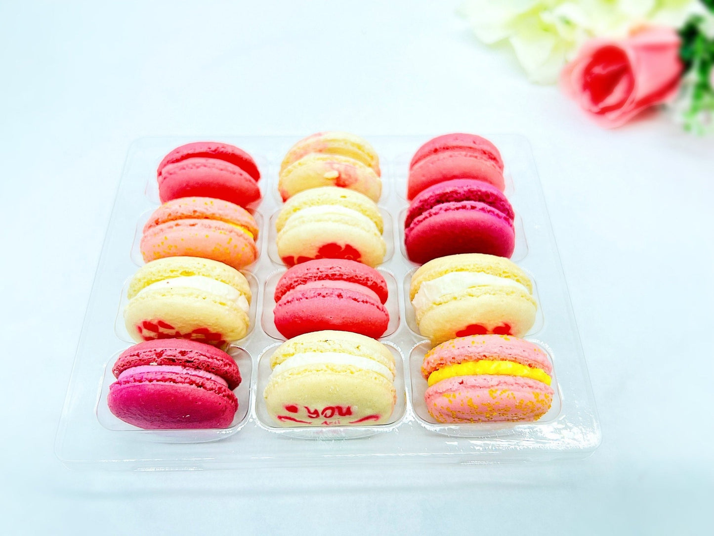 The Pink Love Macarons | 12 French Macarons Set - Macaron Centrale