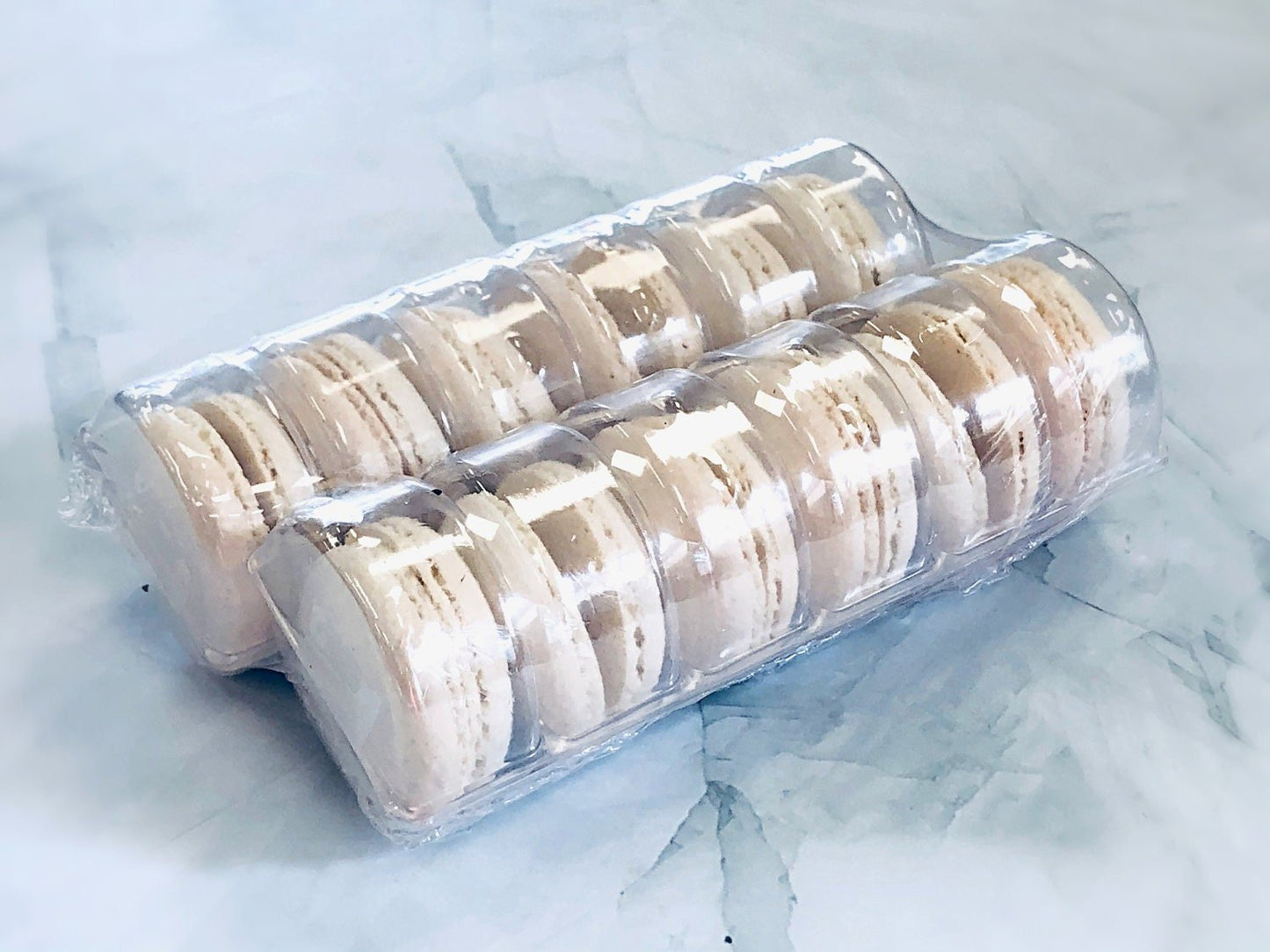 Vanilla French Macaron Shell | Perfect for Cake Decorators or Your Dessert DIY Project - Macaron Centrale6 Pairs