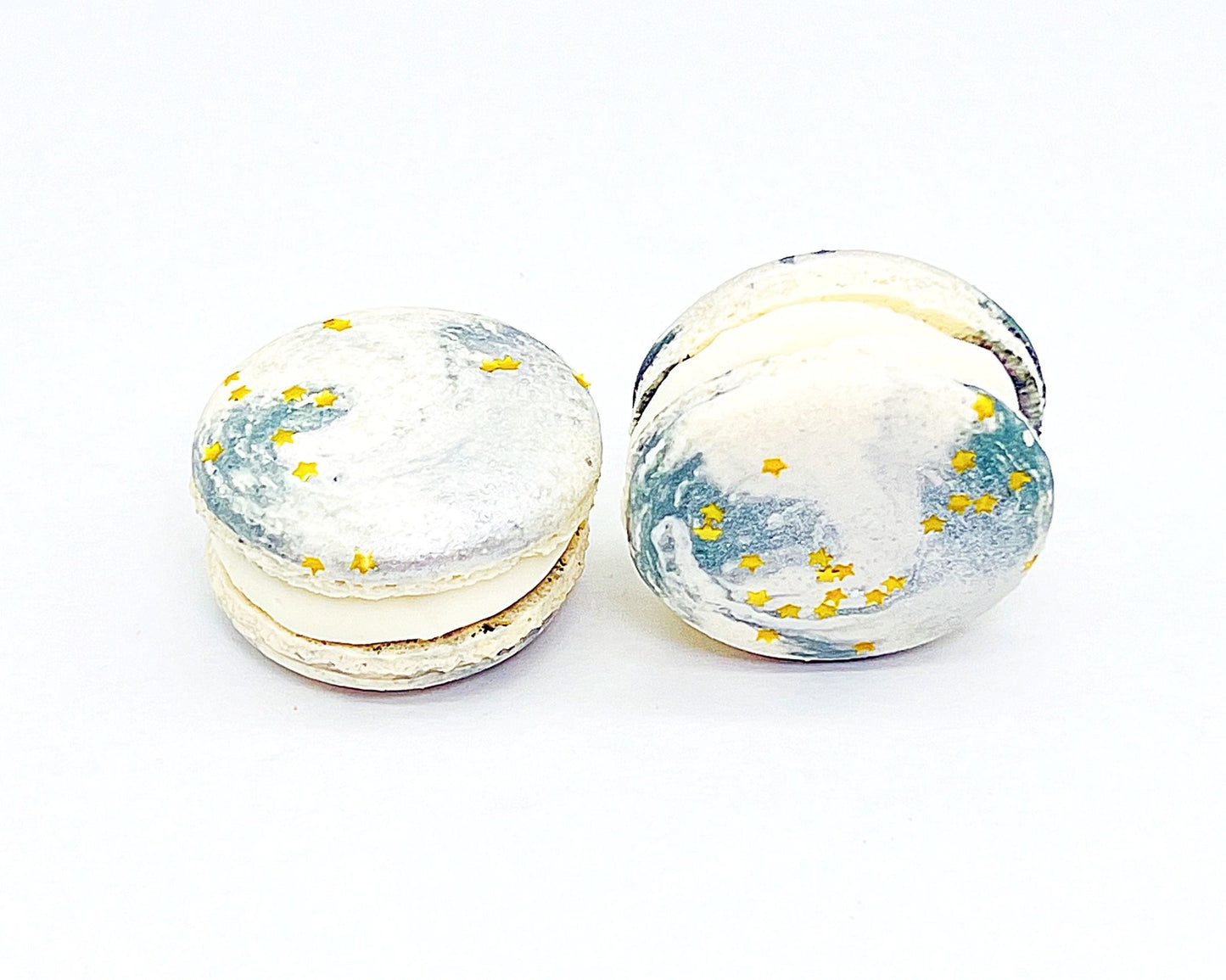 Vegan Planet | The White Planet | White Chocolate Peppermint Vegan Macarons - Macaron Centrale4 Pack