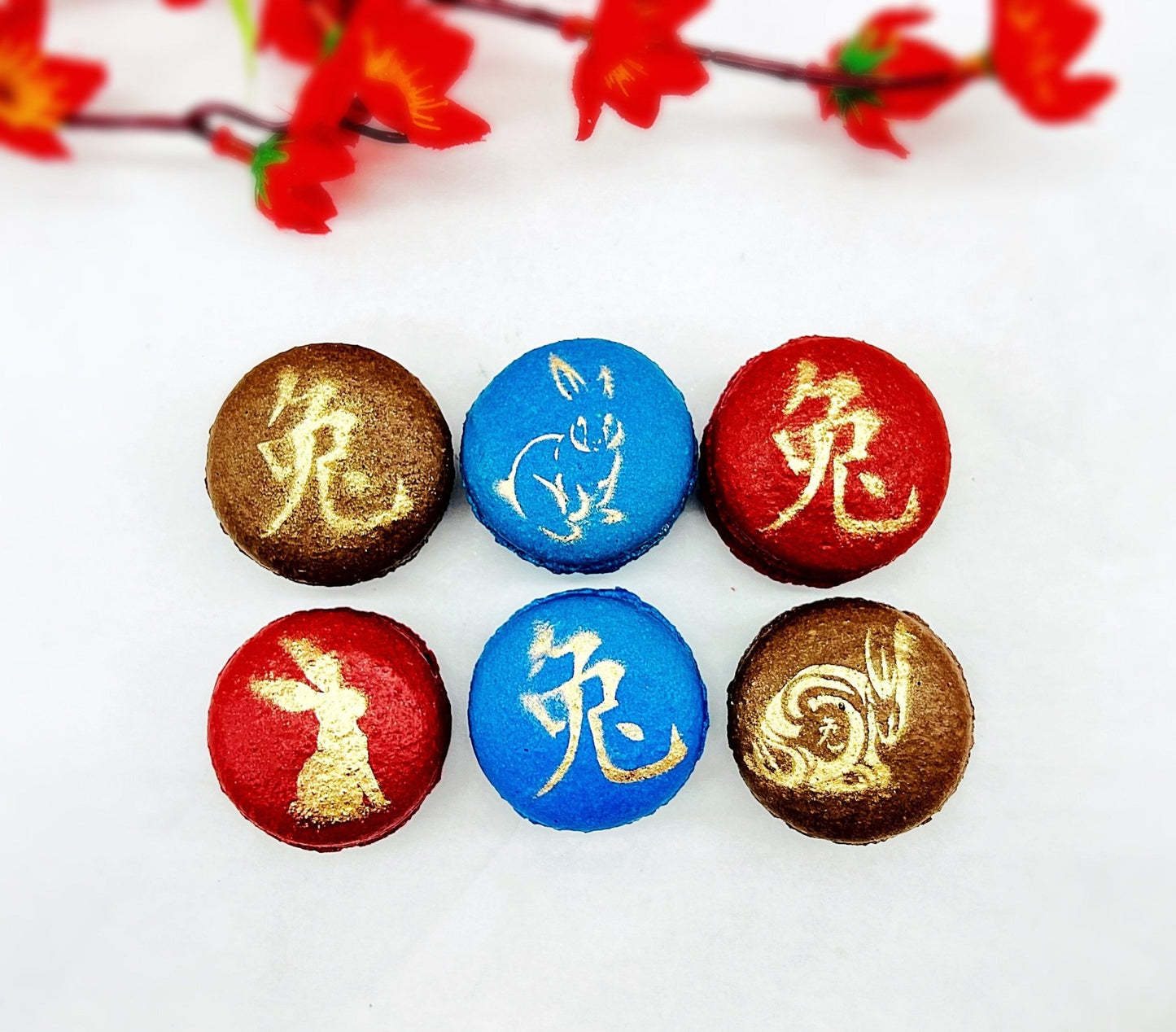 Year of The Rabbit | Assorted French Macaron decorated with Gold Dust - Macaron CentraleVariety6 Pack