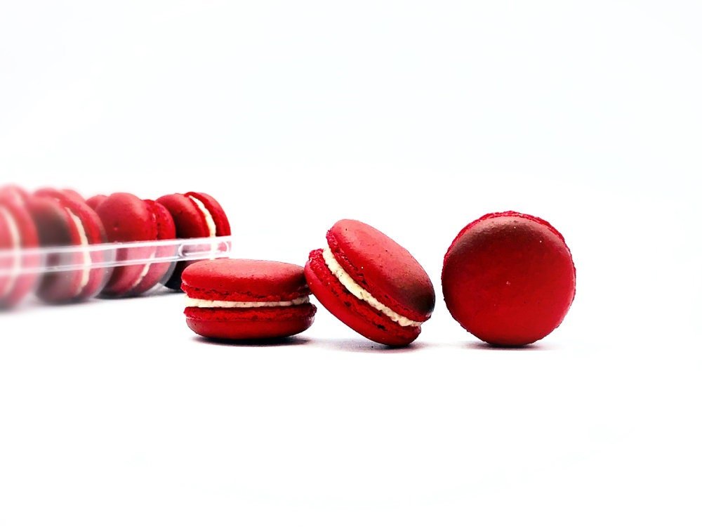 50 Pack Apple Cinnamon French Macaron Value Pack - Macaron Centrale
