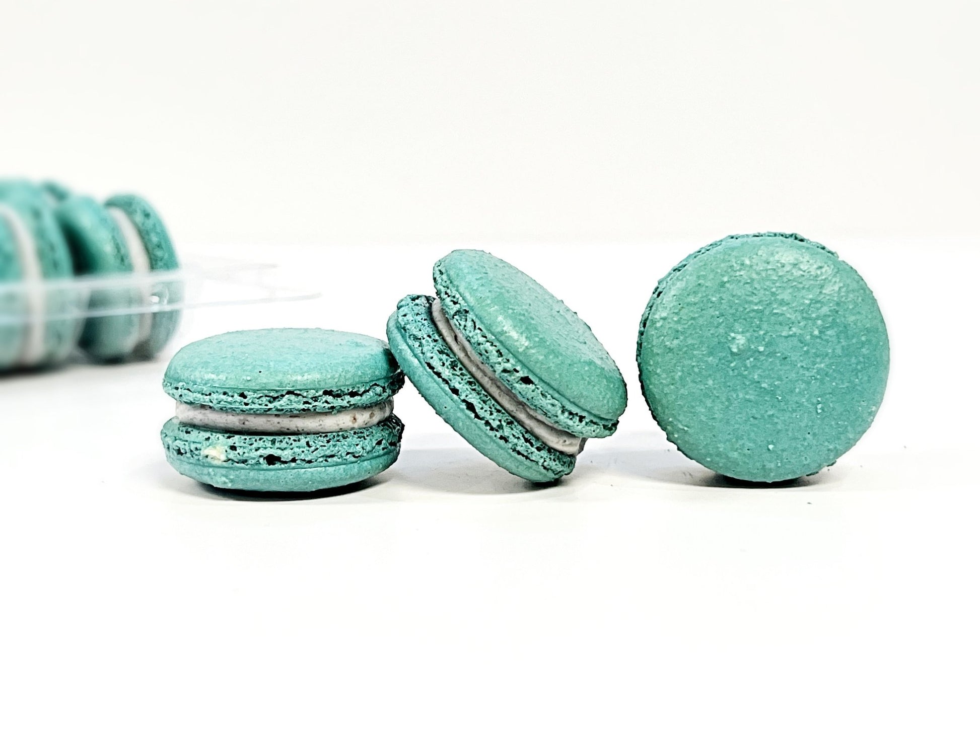 50 Pack Blackberry Lavender French Macaron Value Pack - Macaron Centrale