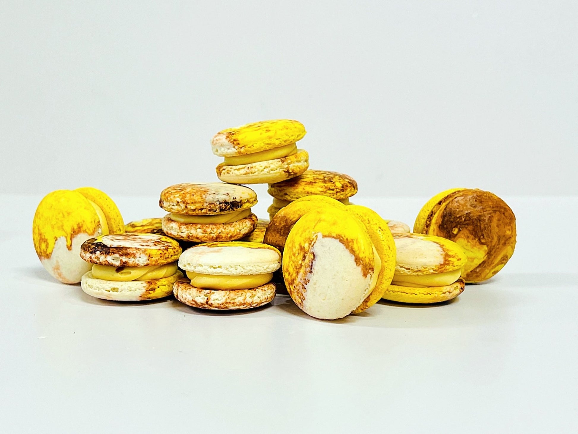 50 Pack Butterscotch Chocolate Macarons - Macaron Centrale