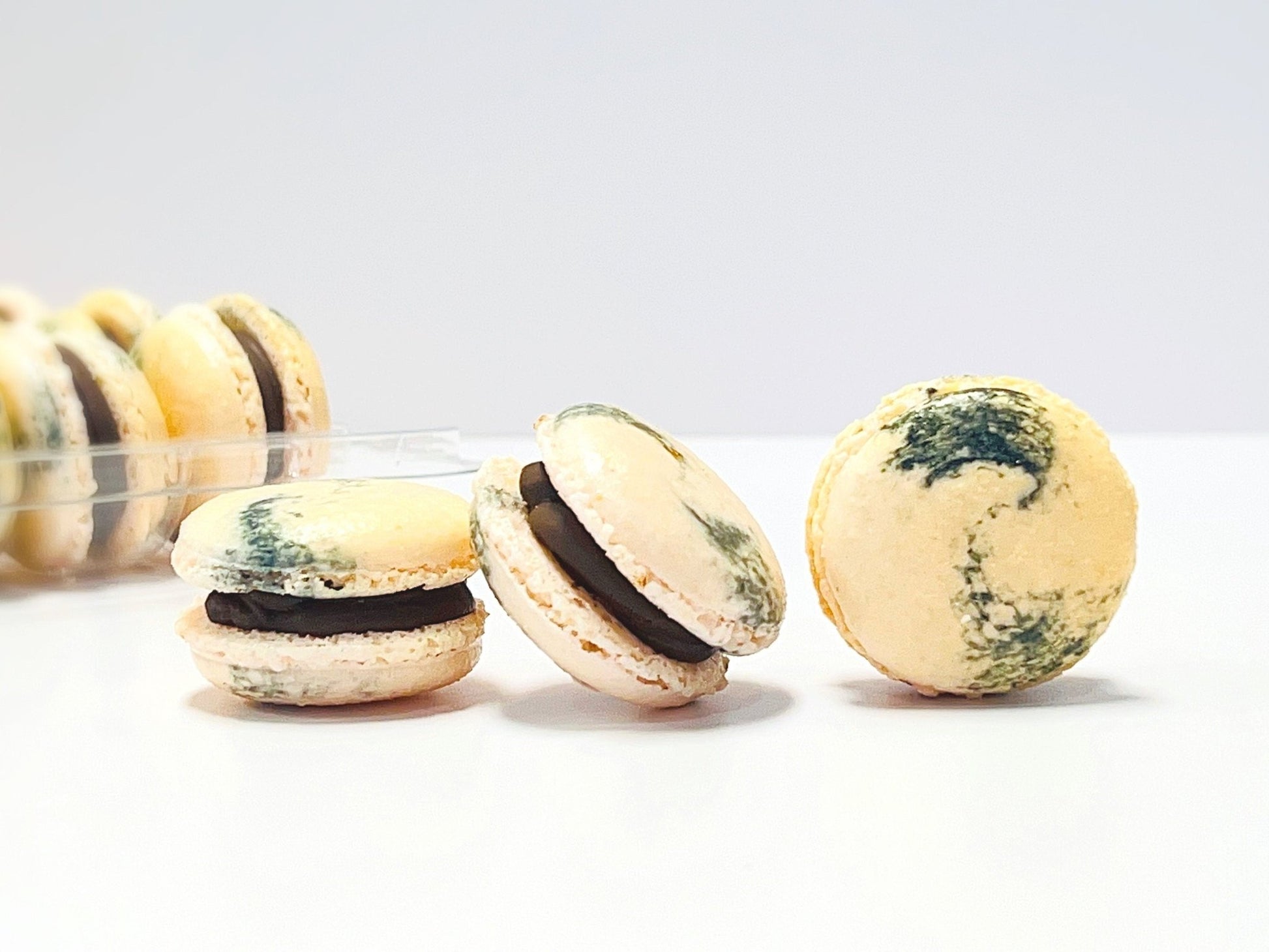50 Pack Chocolate Agave French Macaron Value Pack - Macaron Centrale