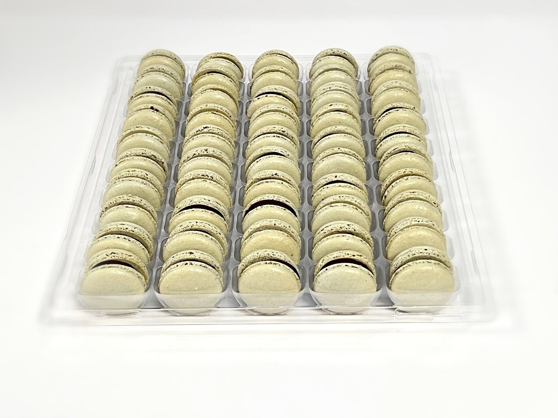 50 Pack Chocolate and Blackcurrant French Macaron Value Pack - Macaron Centrale