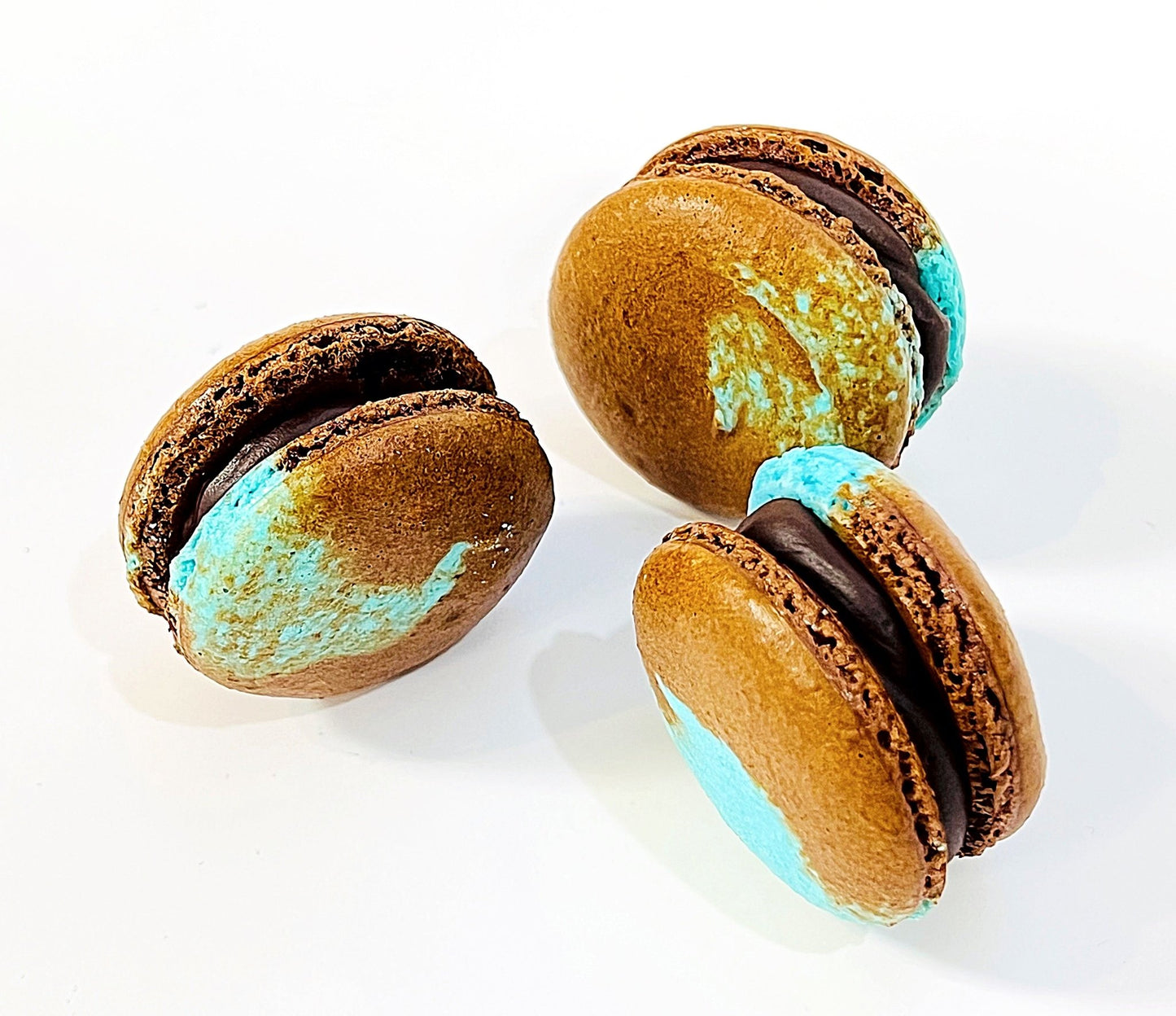 50 Pack Dark Chocolate Wild Blueberry French Macaron Value Pack - Macaron Centrale