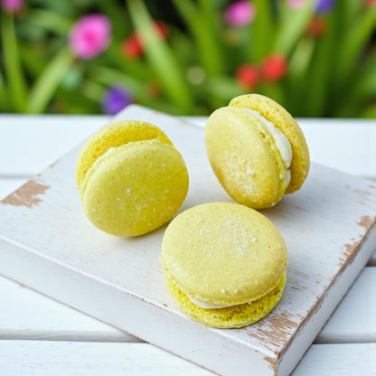 50 Pack Lemon Curd French Macarons - Macaron Centrale