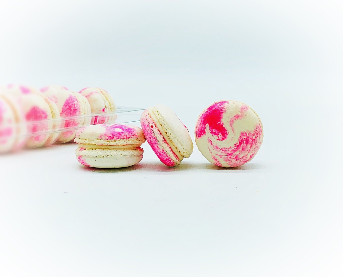 50 Pack Raspberry Cheesecake French Macaron Value Pack - Macaron Centrale